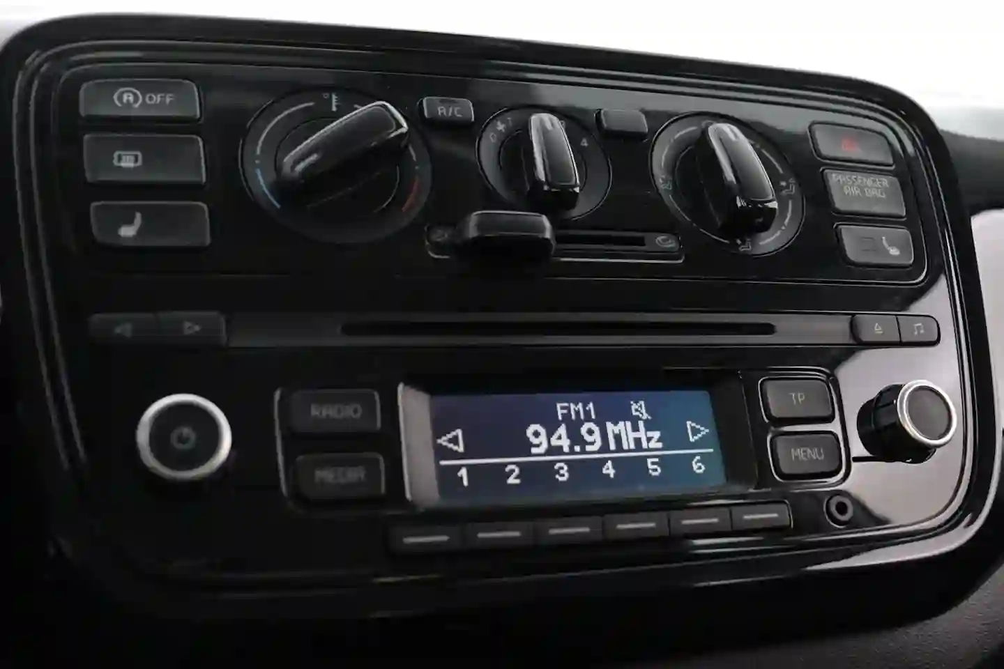 Car Image - 6BDAtURqYbpUOegp3ObmhW