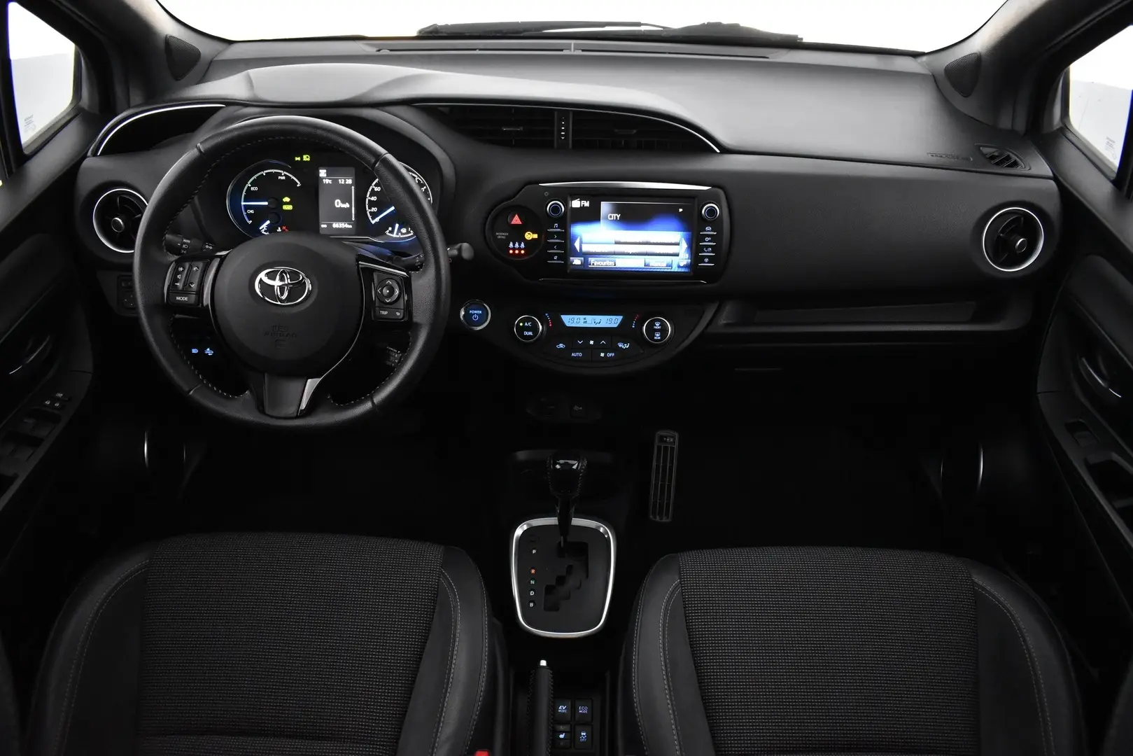 Car Image - 6AUnB3GlTlxyVLmGLVh8xx