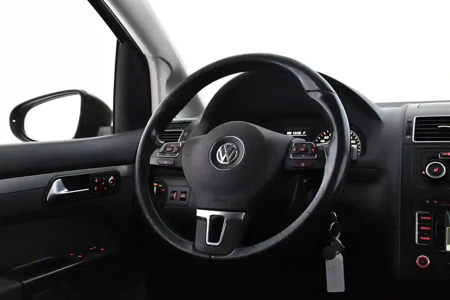 Car Image - 4nSPRrwj5JGnc6v37TbOy4