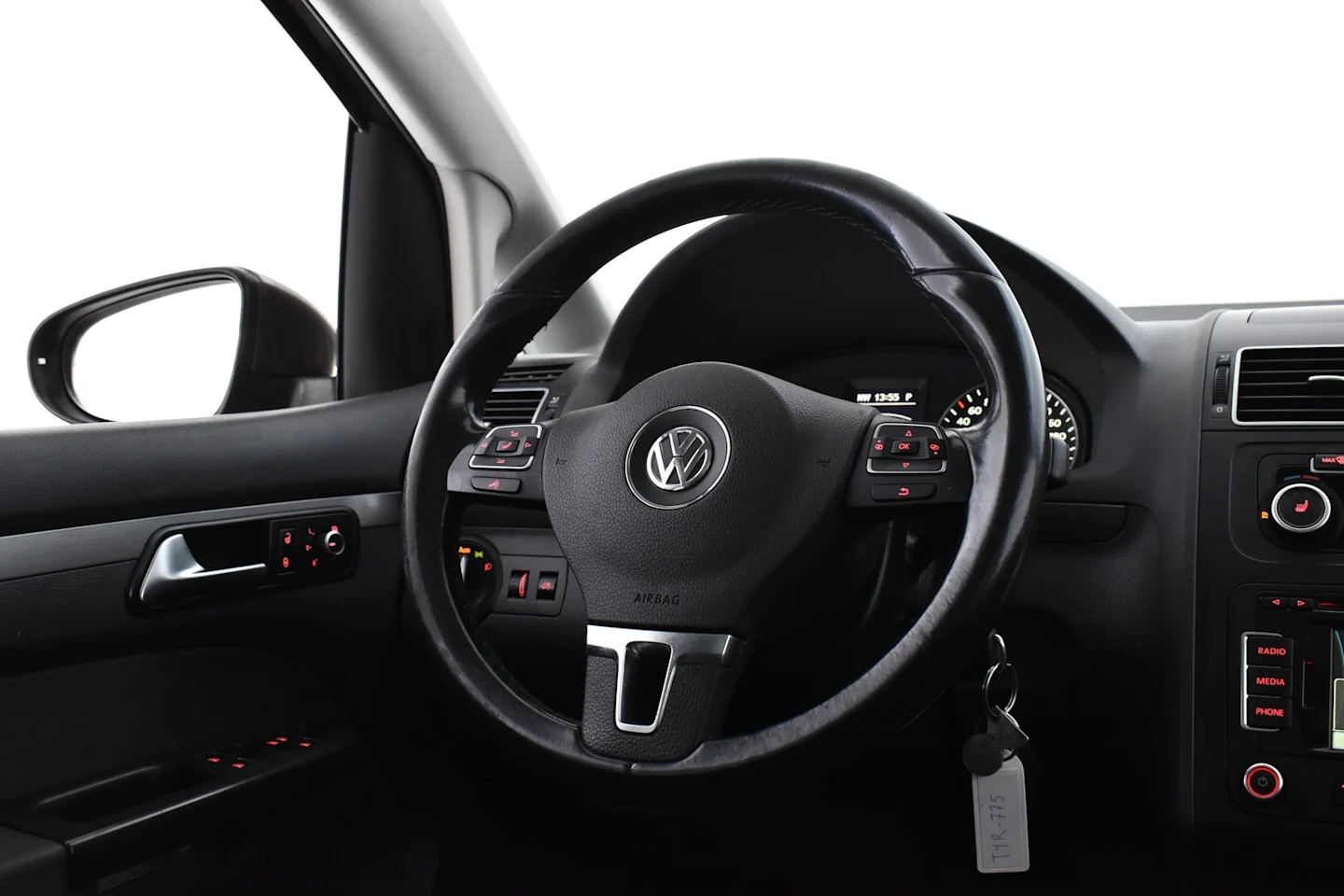 Car Image - 4nSPRrwj5JGnc6v37TbOy4