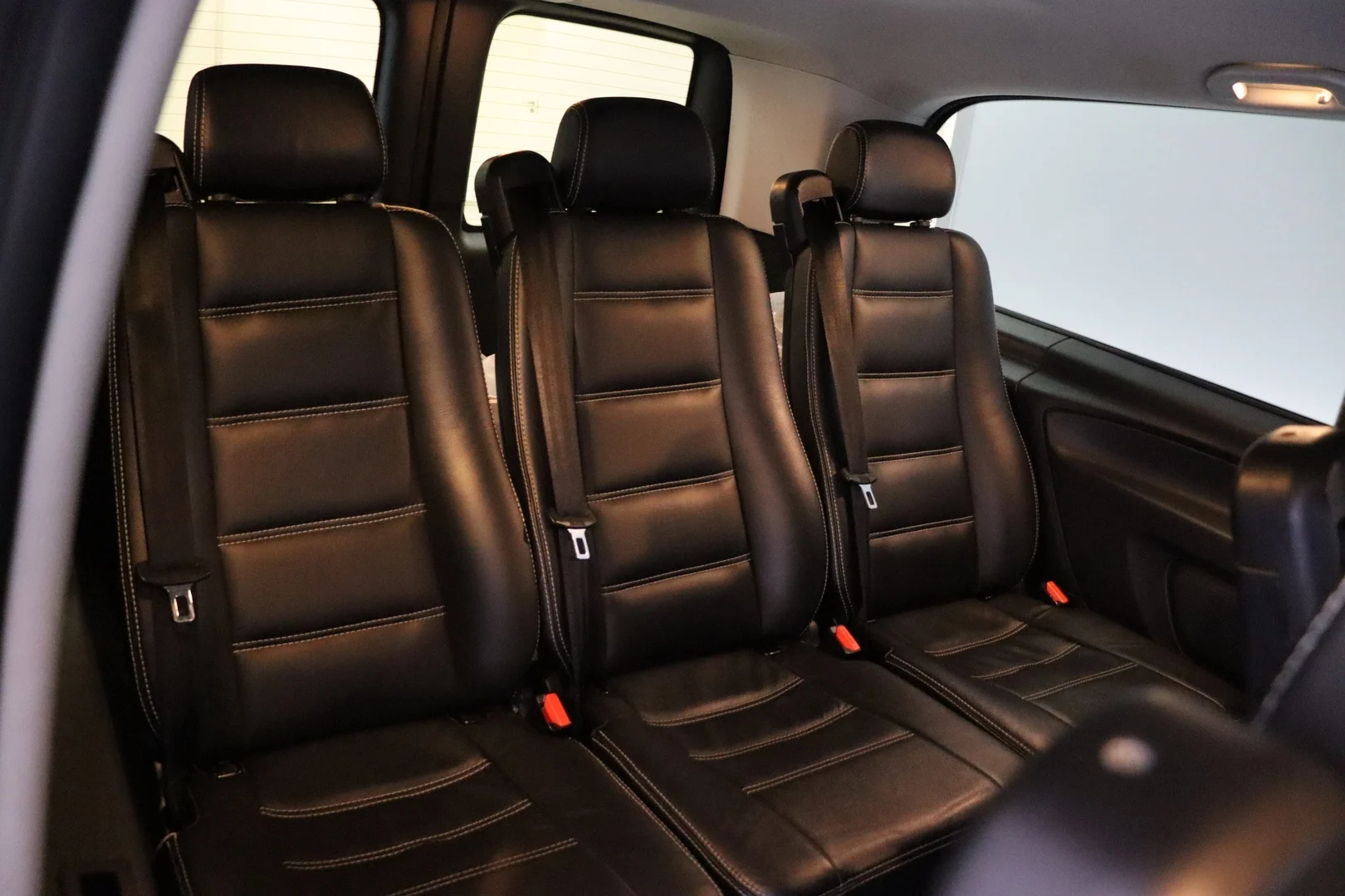 Car Image - 2uhNCk52fIhsl7pYWILBBD