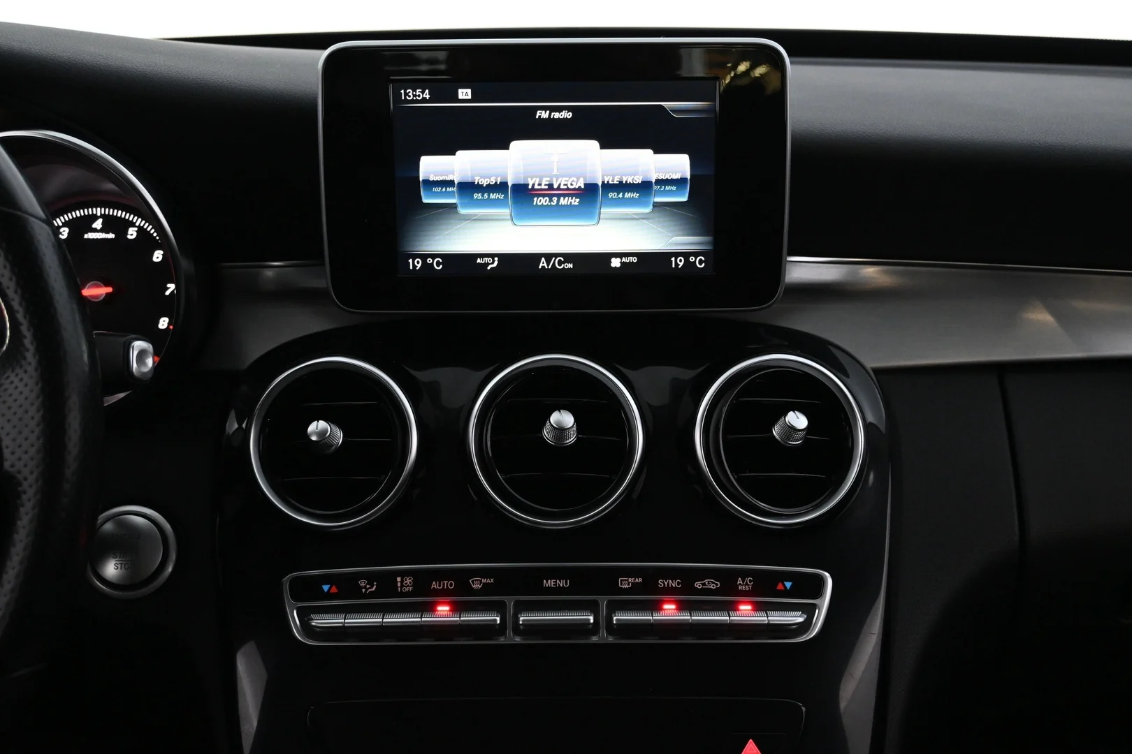 Car Image - 1TrvBSQlrkAozOUvFCDig3