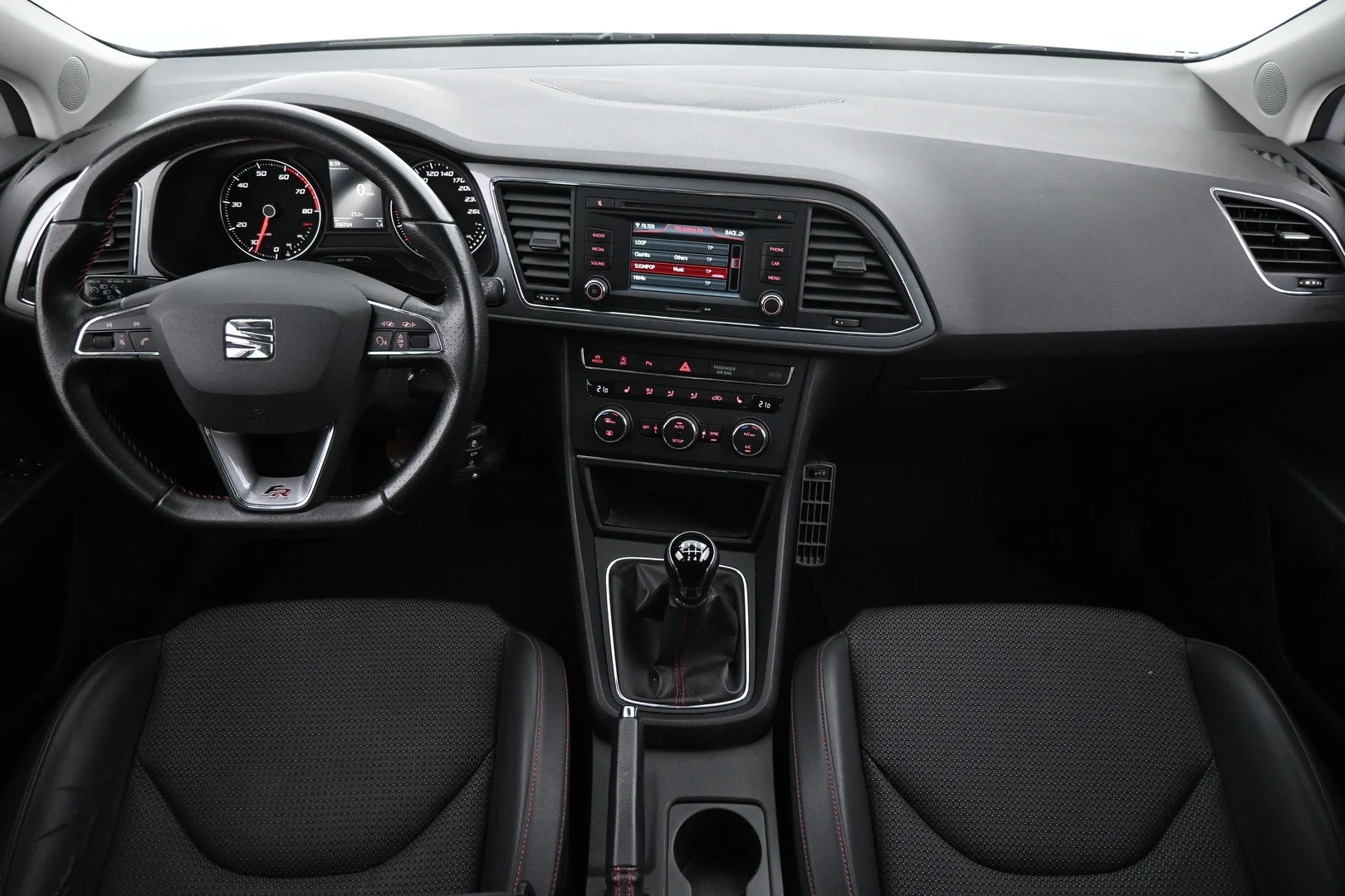 Car Image - NI5k9vGxFcFNLl0Ax0Tgm