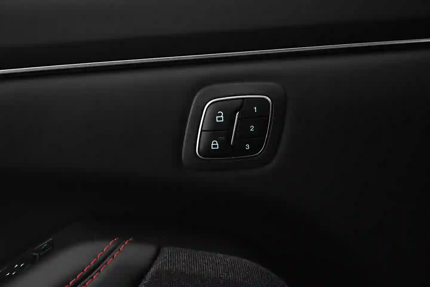 Car Image - RpcZvjHPOCGX7yEc4QZ0y