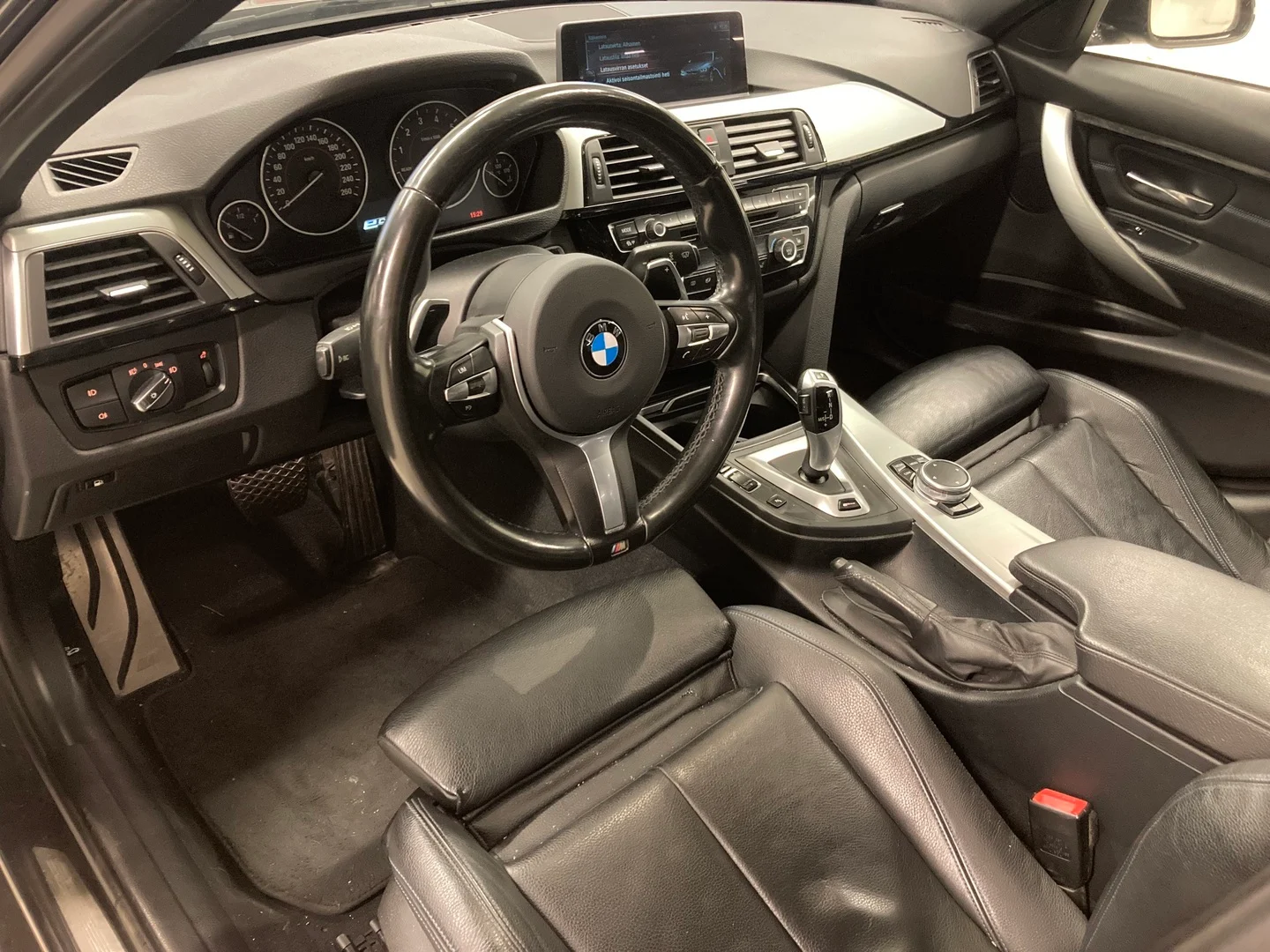 Car Image - 3SnYUAxdIJ0qxPizkYVqSM