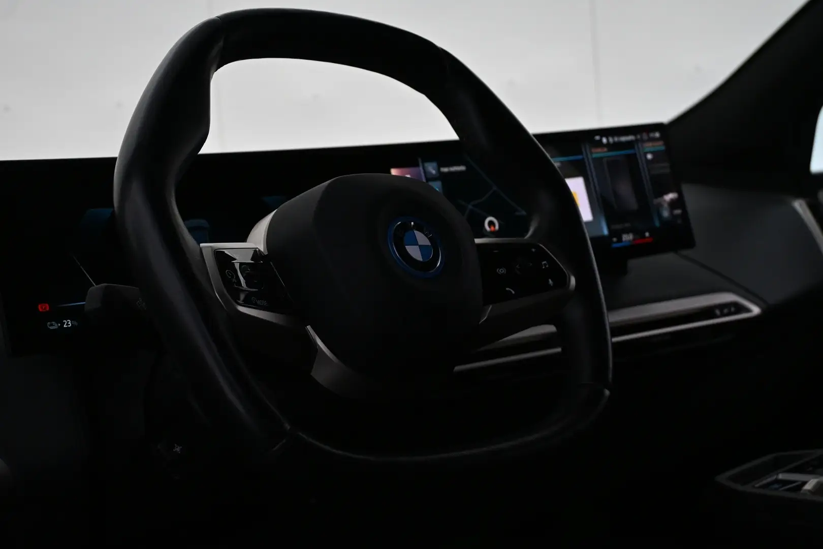 Car Image - 6KGvjyUJIPwCg8erPRx2hh