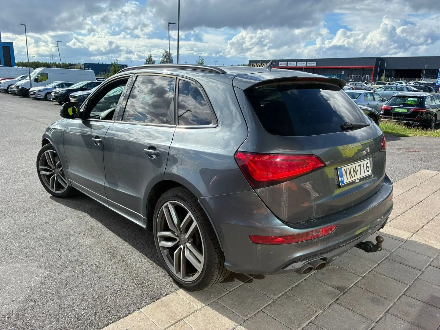 Car Image - 4GfjI7PssMFtFKkZgCNnmT