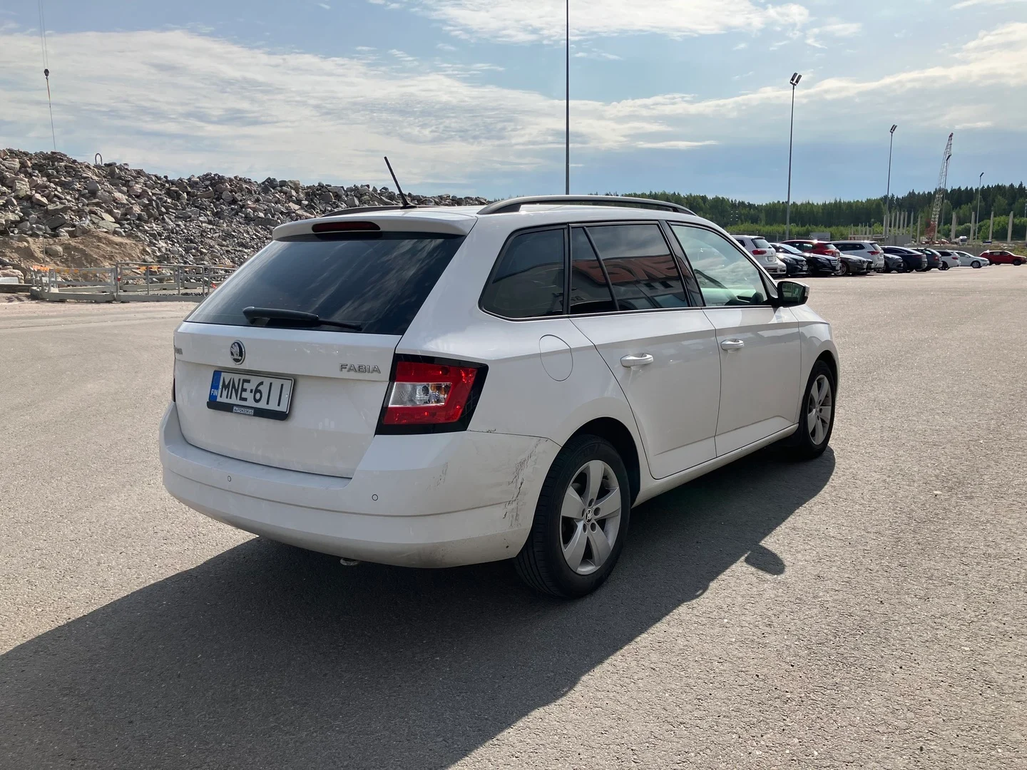 Car Image - 4uIGPJ7GUXjQOdWlKesXcy