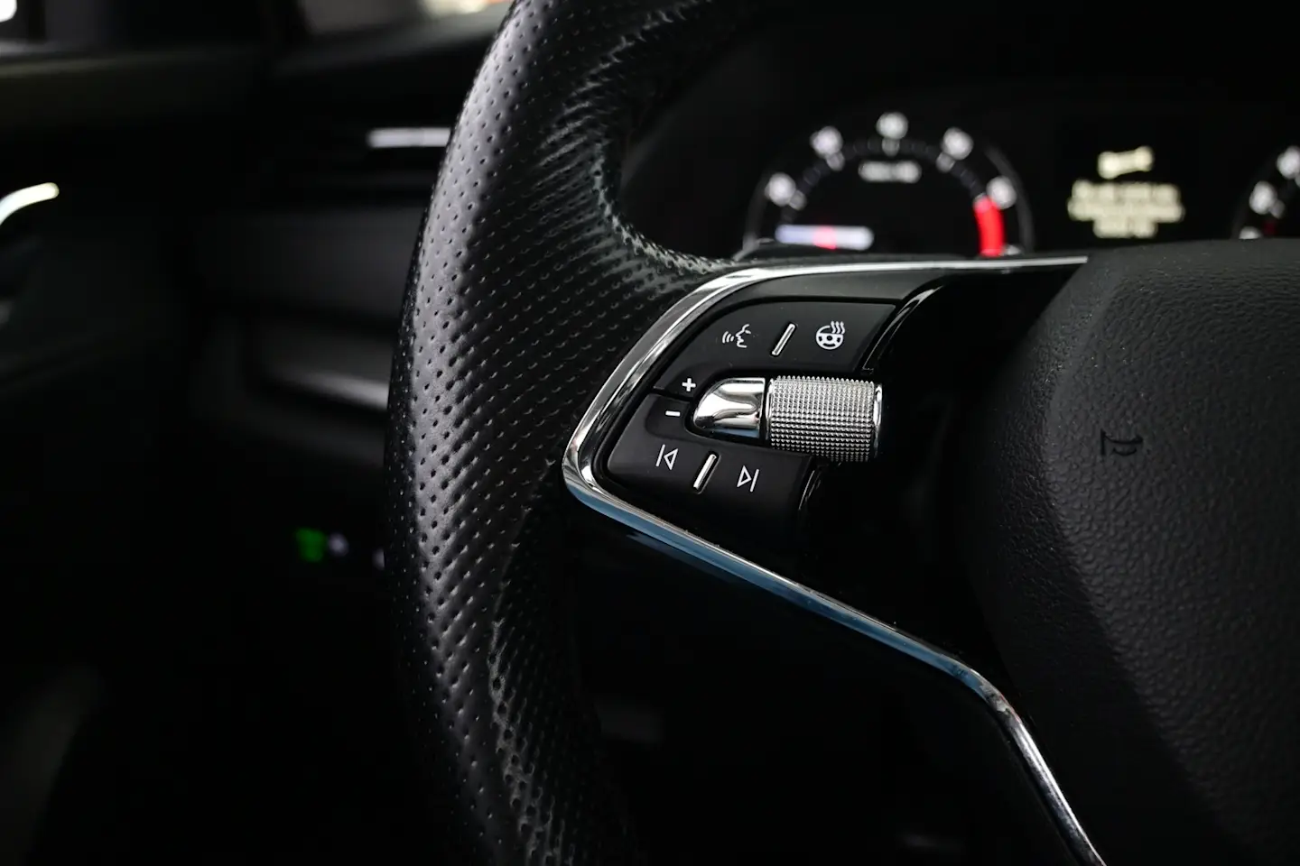 Car Image - 7vQz9JIPg7qSTng034e0Ru