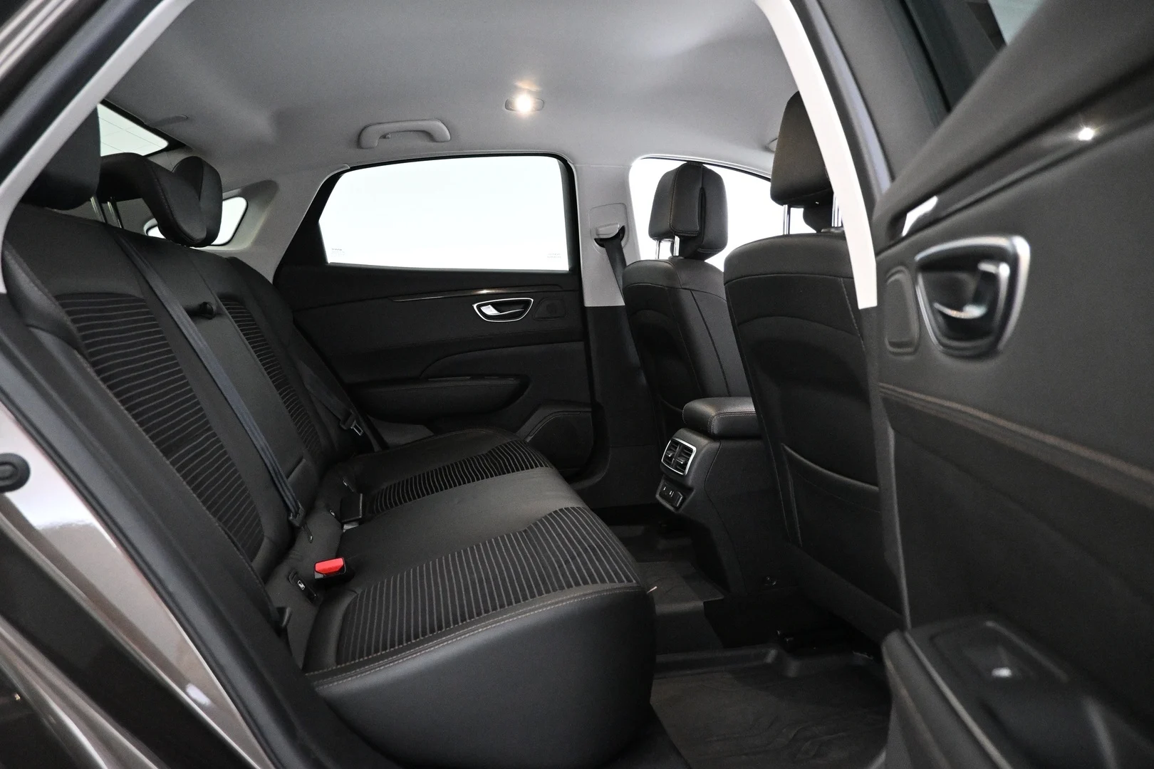 Car Image - 12keai9slMF5ZNWlchbuqJ