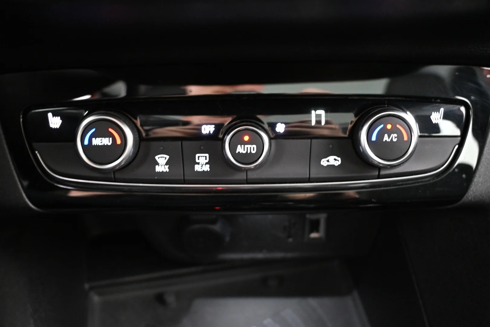 Car Image - 1B50BMf2wHnJpm1XHbnjKv