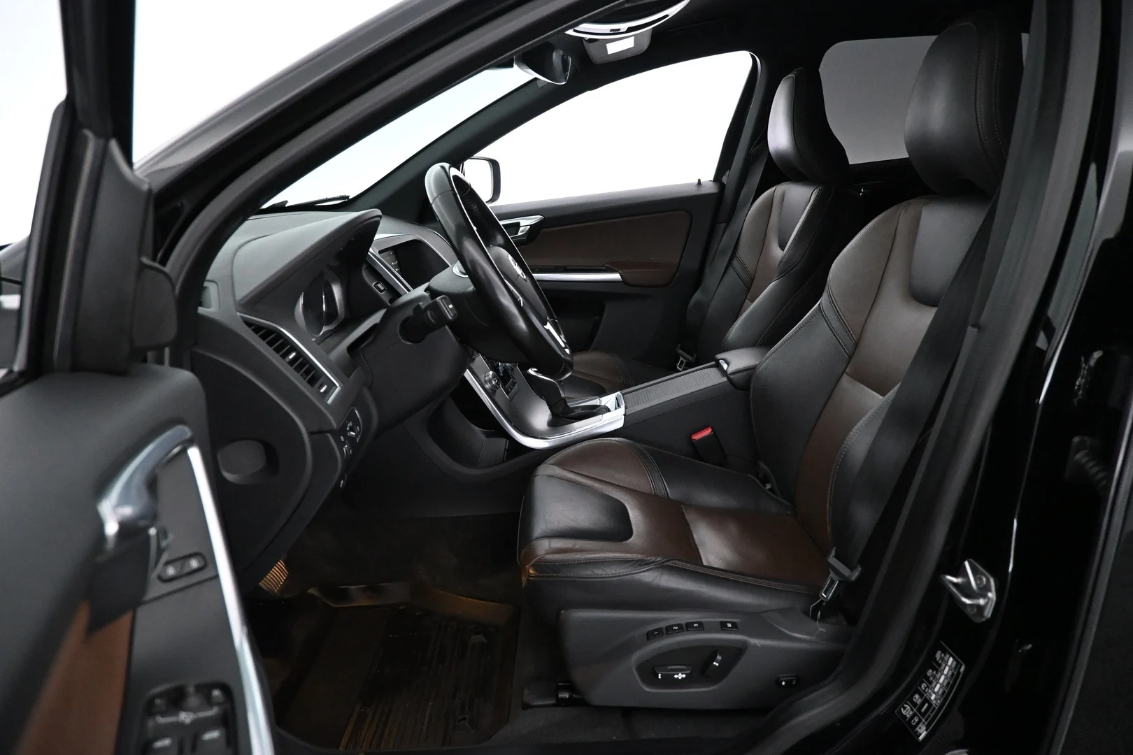 Car Image - zHRArdrsz5MKwWUmxNI73