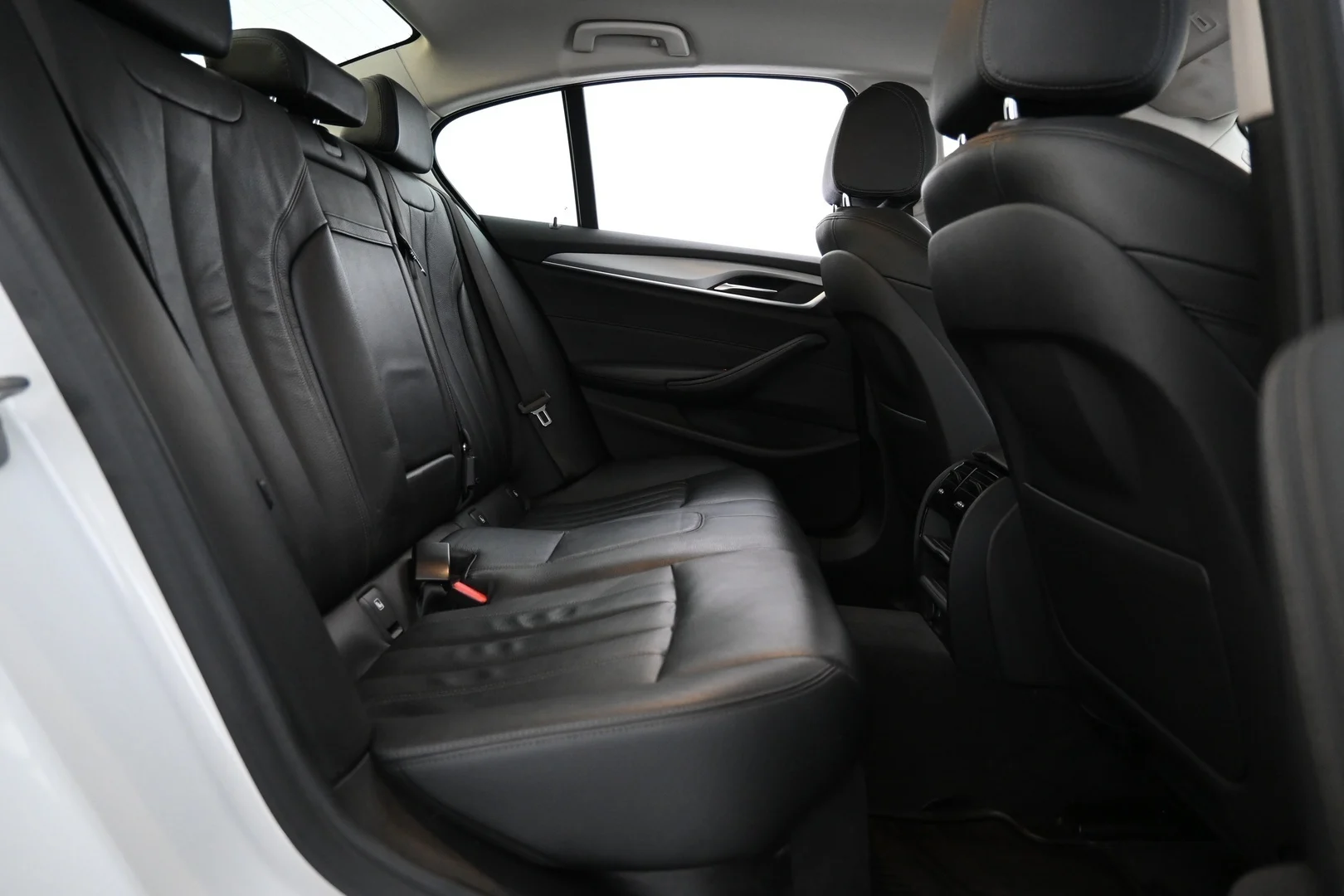 Car Image - 61VK8smNJXrtCe52y8FkfT