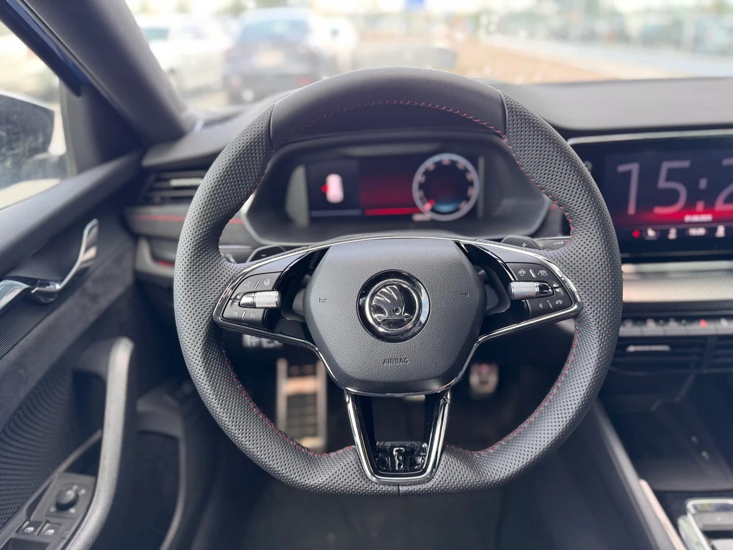 Car Image - IJH2KYEfMFNmeEKA7iZOE
