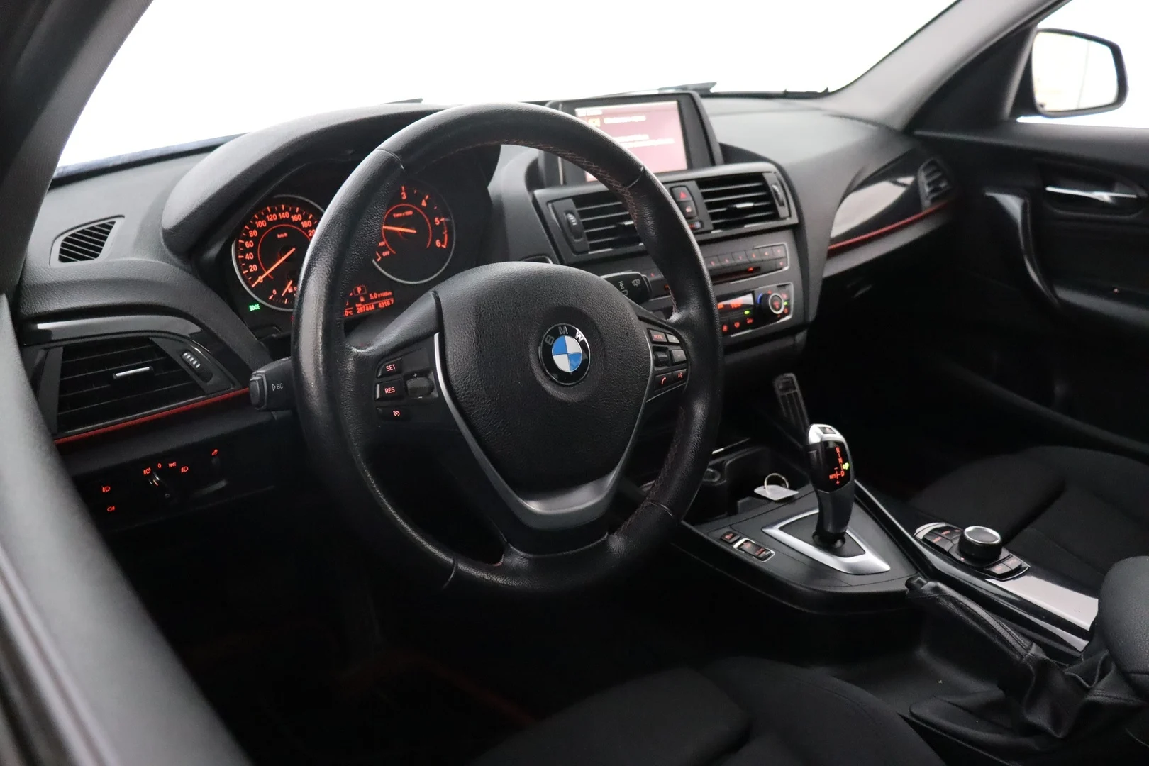 Car Image - 6d6TUMxwXGZrJgVIRv2c05