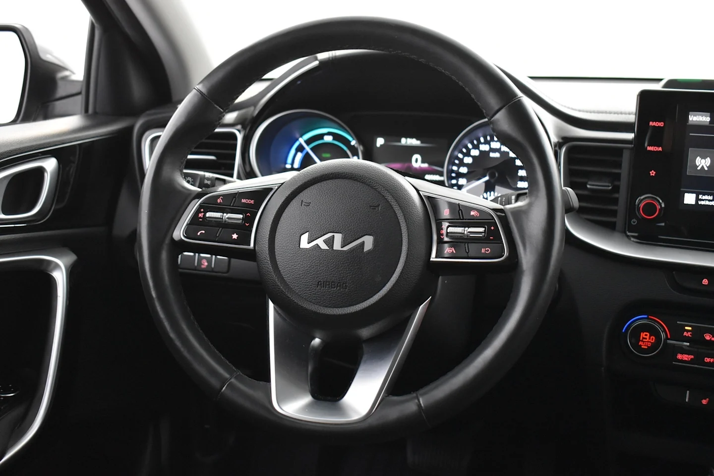 Car Image - 2v2oRc6nPDCYRqmmhJUWo8