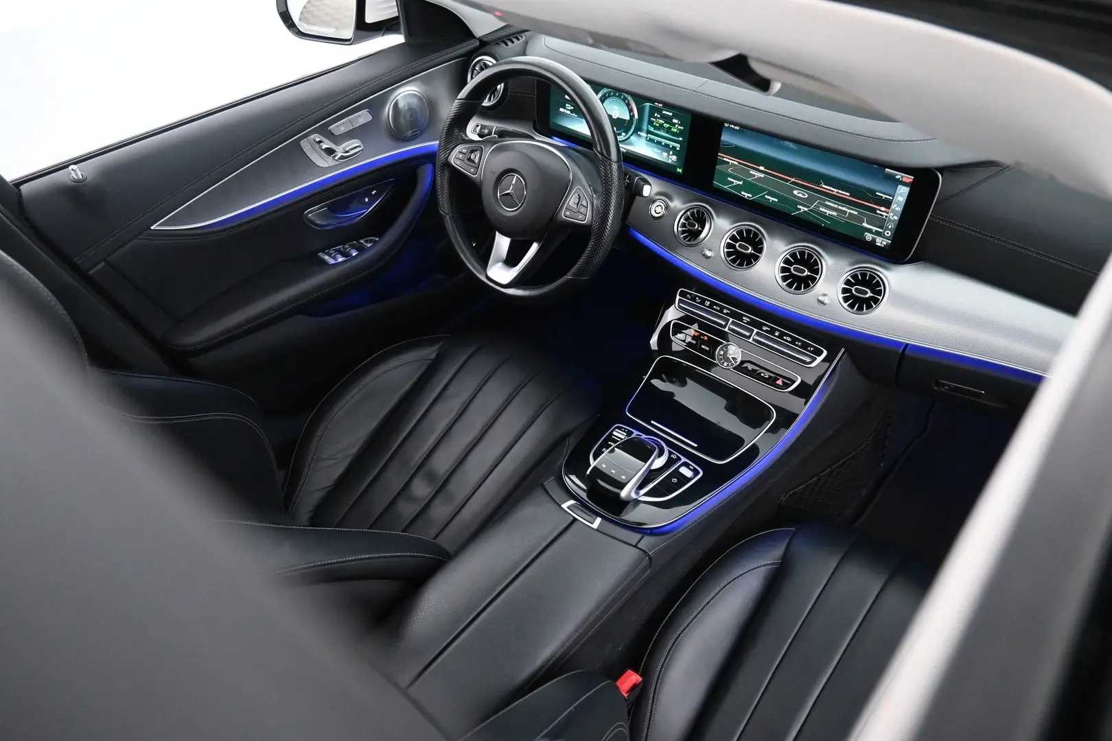 Car Image - 4N6BhU8ahzxI09MTIzBx4S