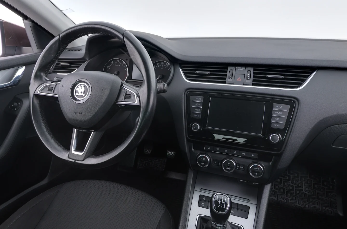Car Image - 2hztf6uixWny2MhS2VhcAI