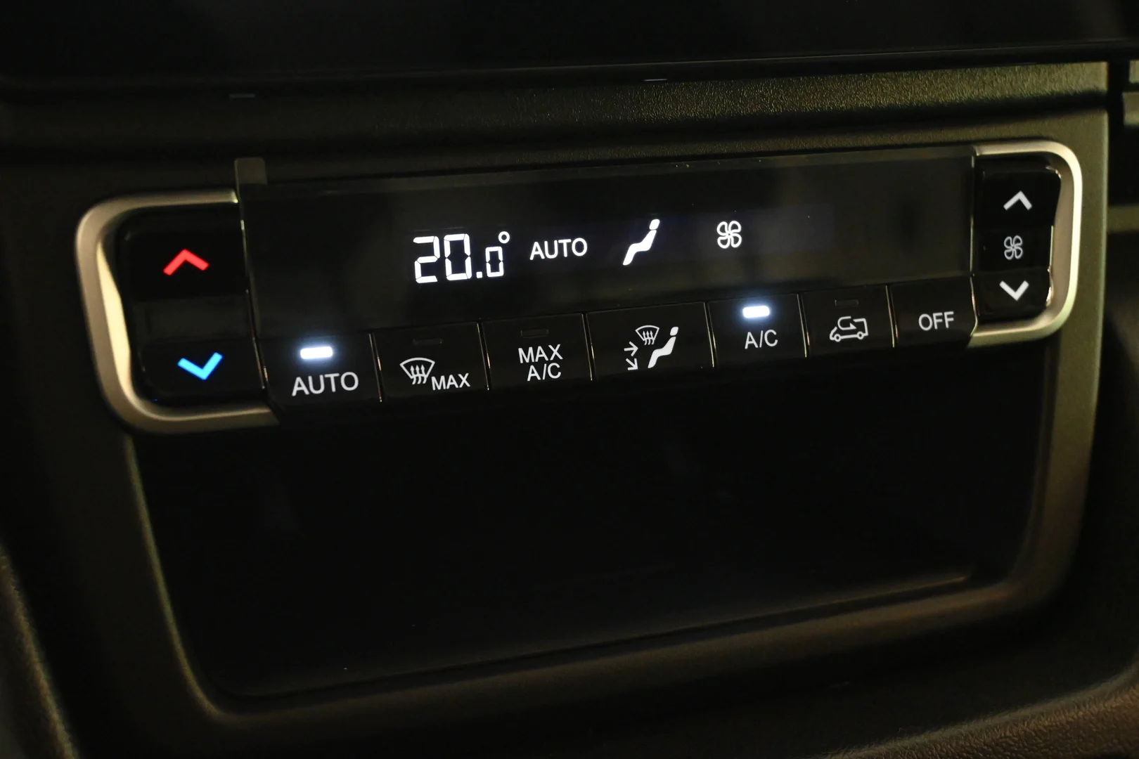 Car Image - 2XTcKjNKygbtHl8VPXEhwo