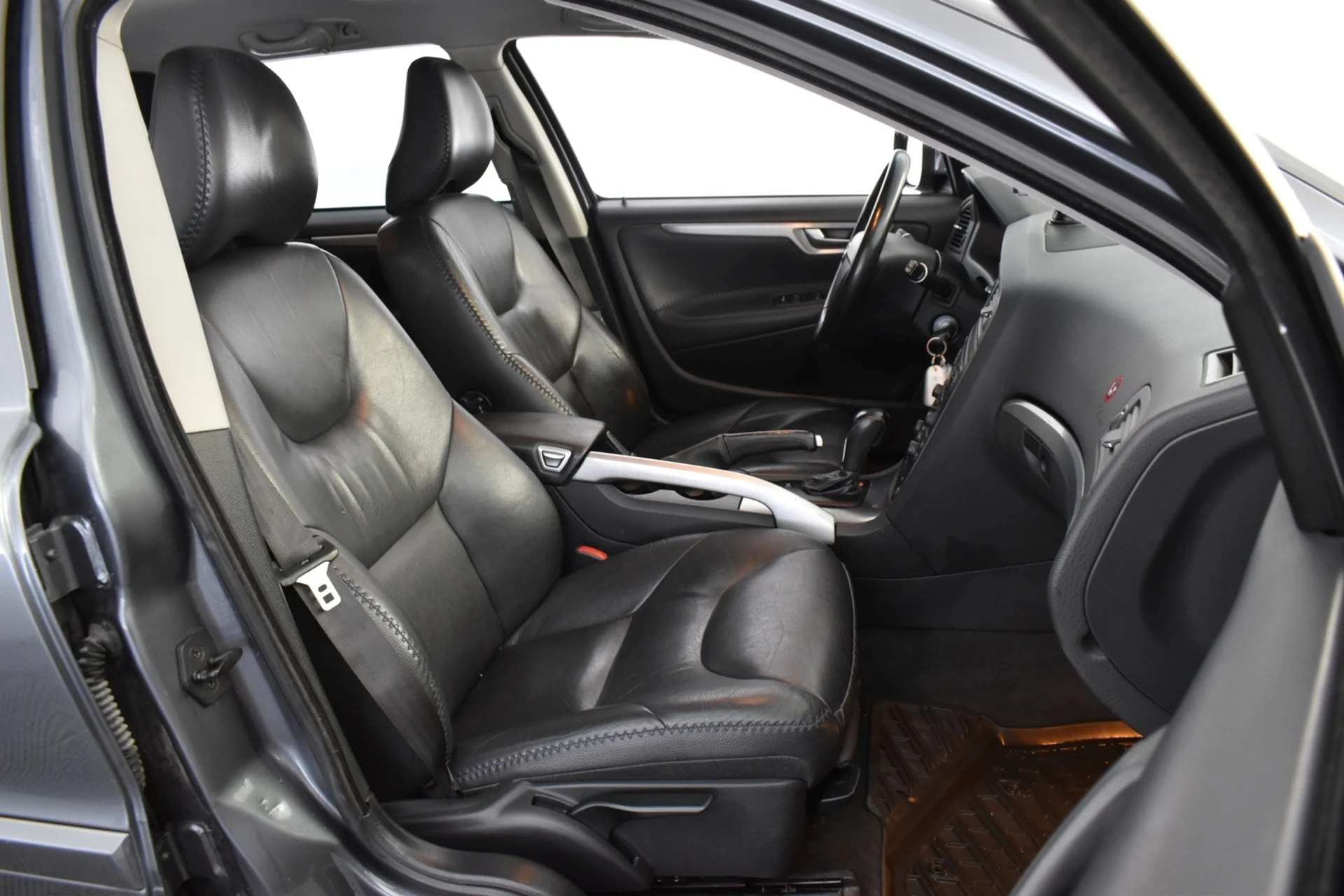 Car Image - 5KuoiYxHwJYBIqxr9MJ7Yk