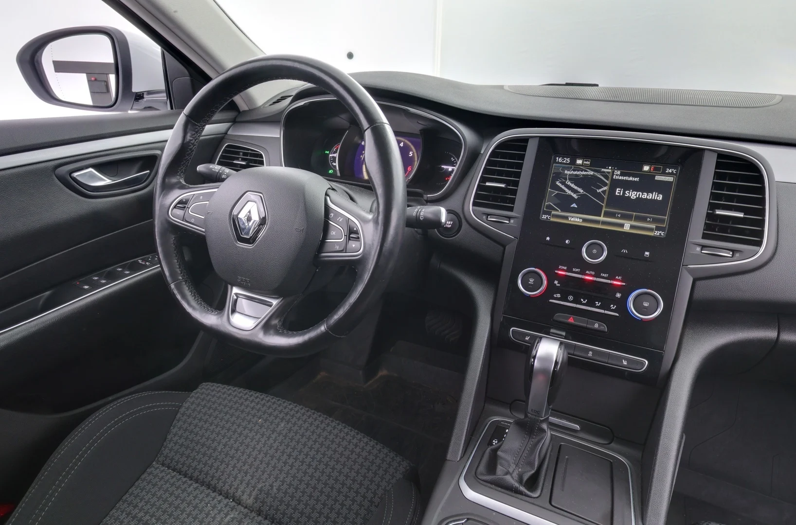 Car Image - W8O3s0q0NZBwlIDG5KRPp