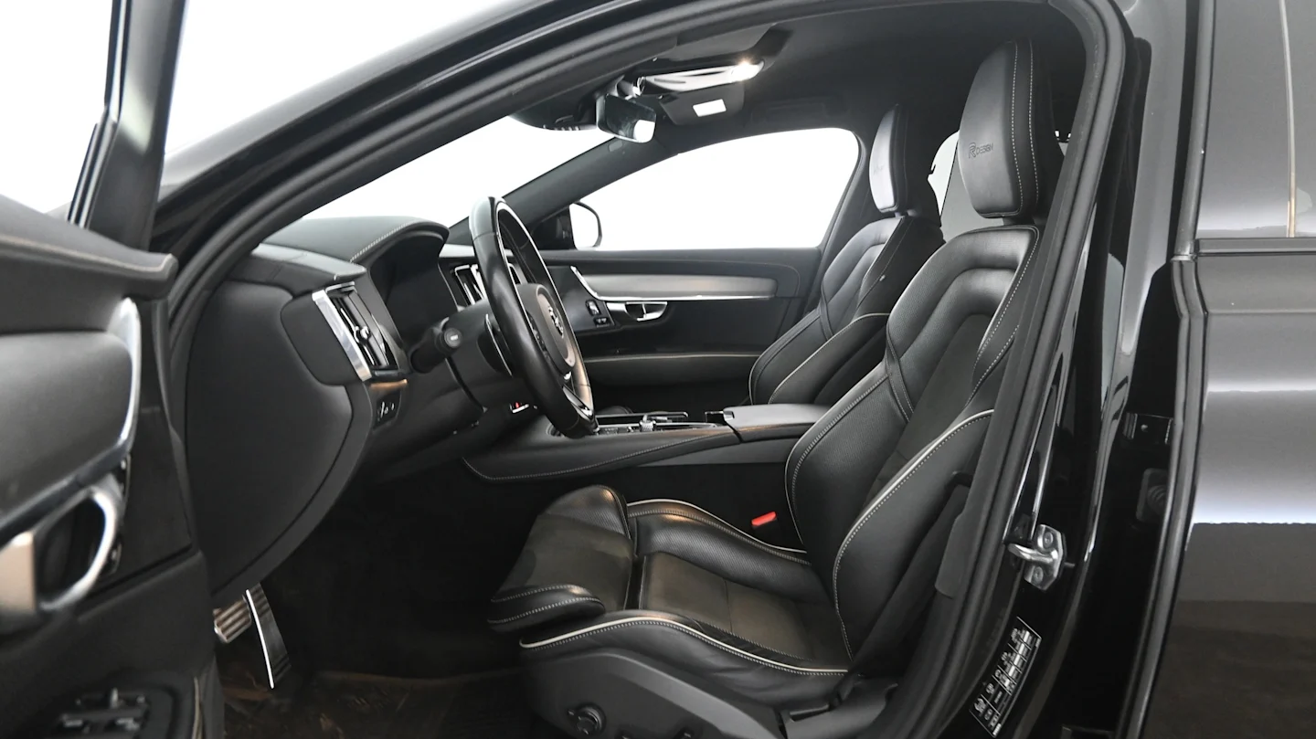 Car Image - 7uA1qSiMrZqz8cOSy1V6cZ