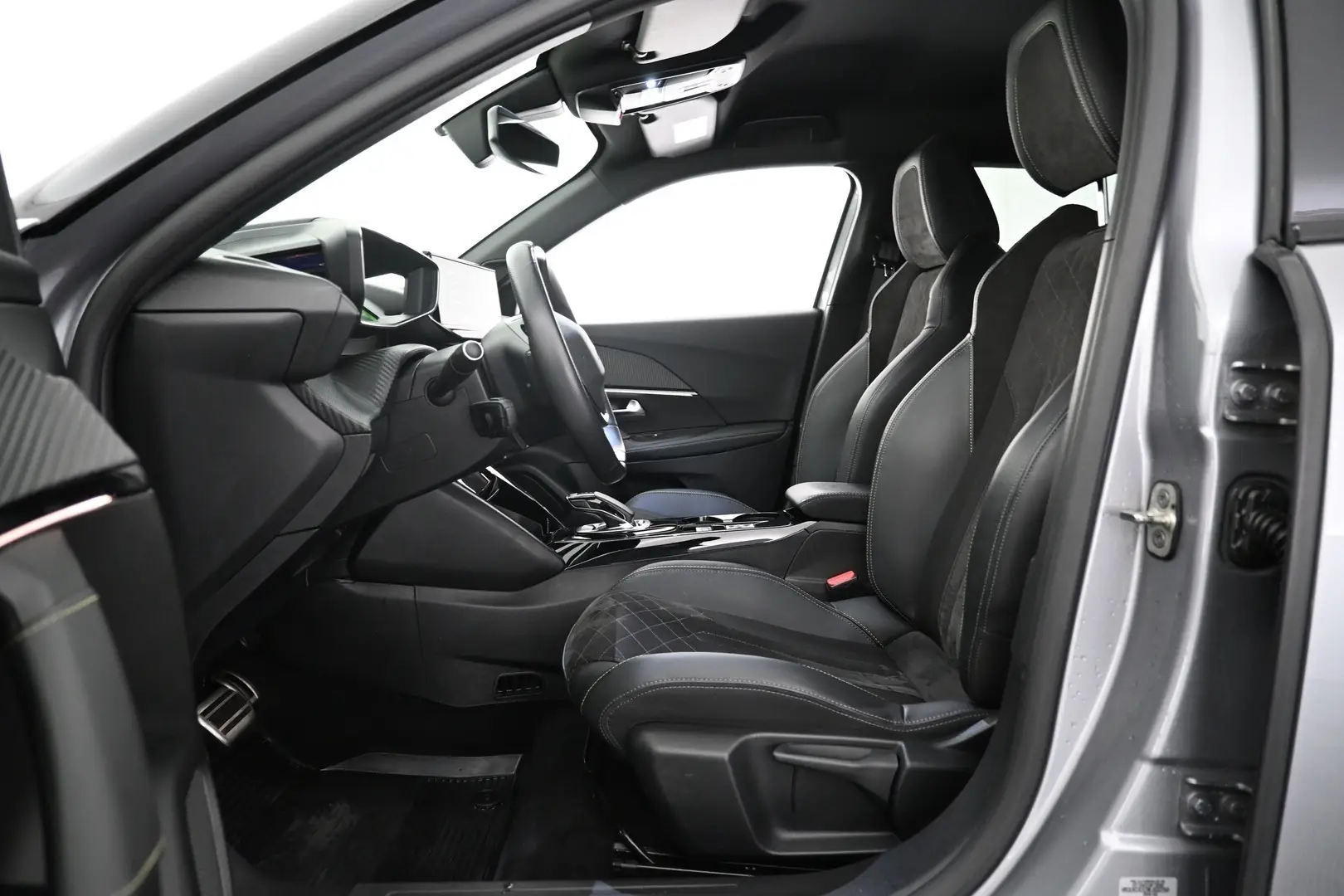 Car Image - xV9Z1eqDFpx4lh6ddSzcw