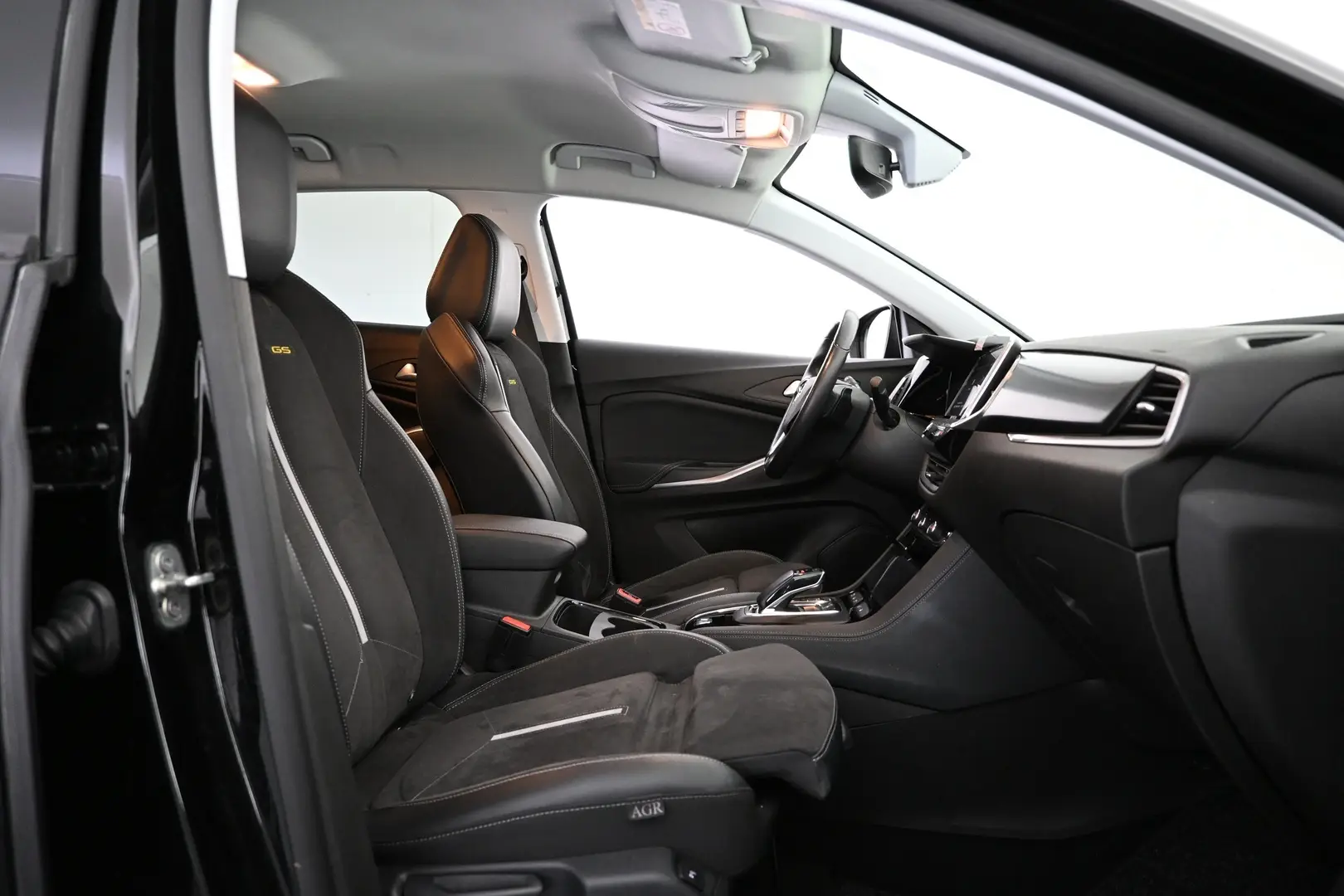 Car Image - 7pRjfkA7uoHeOJ2RVQLG4z