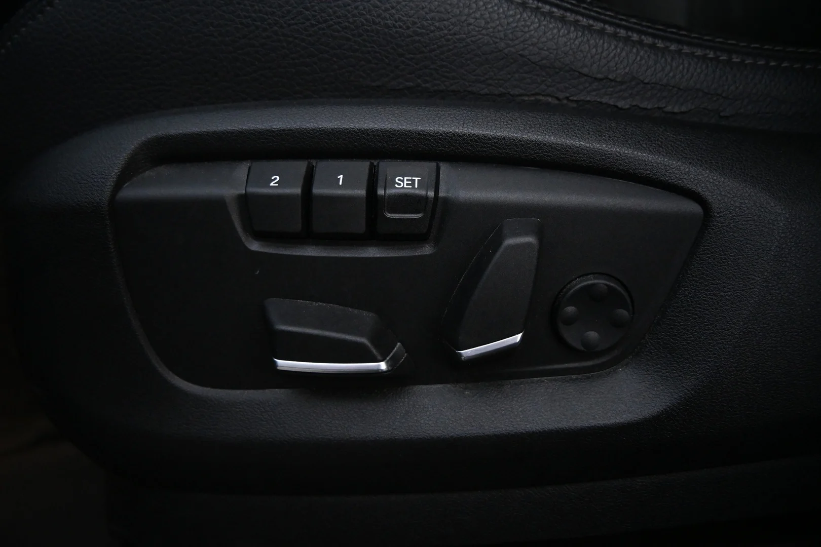 Car Image - HrMvaB3ysVuCkPhBCN8s9