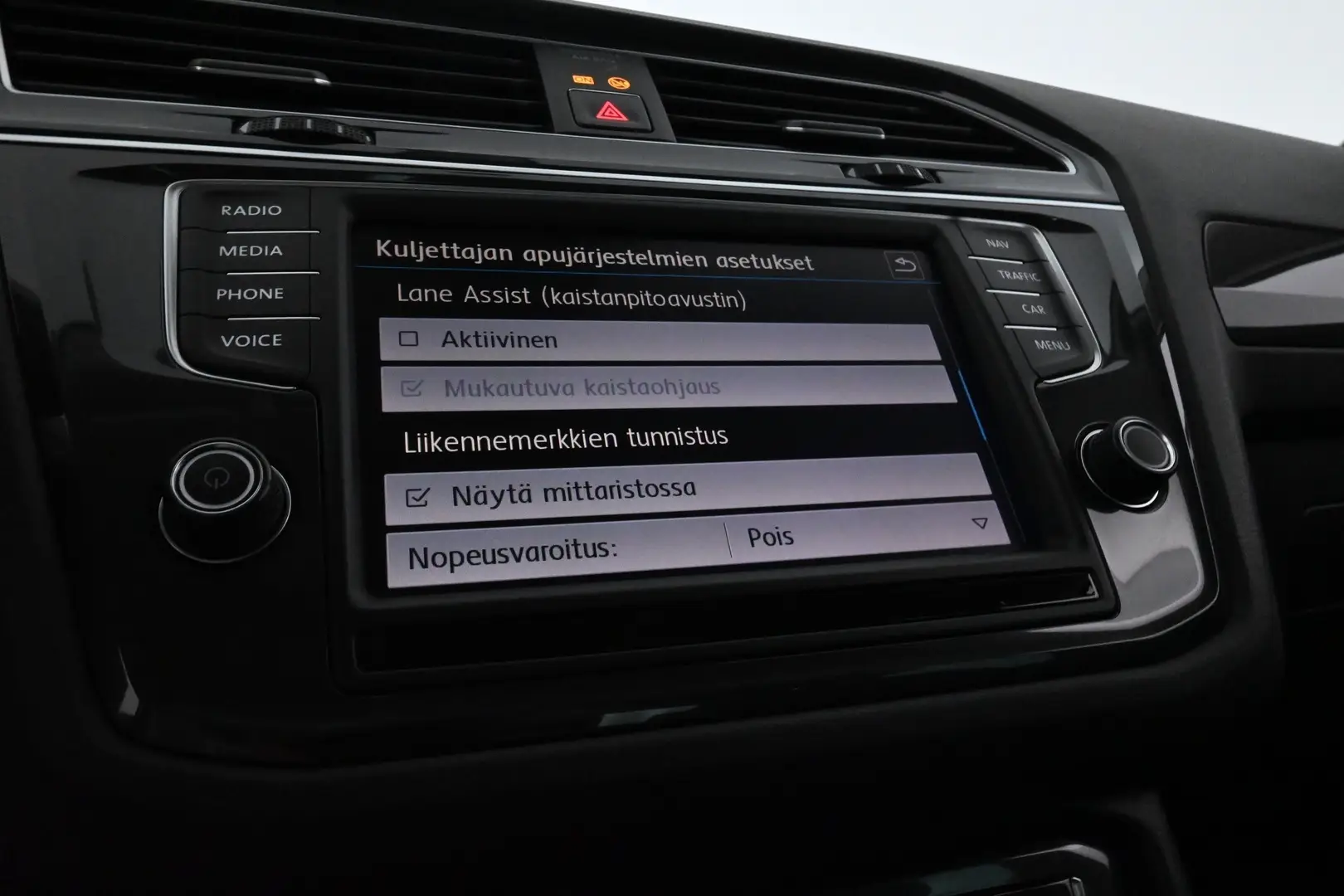 Car Image - 7roiZI2crZLgX8wKaUnJHG