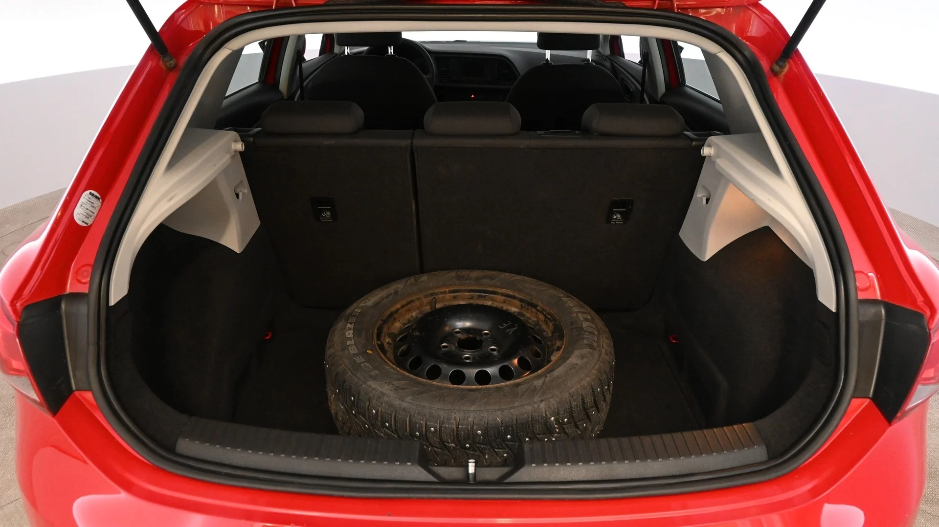 Car Image - eByIJunTuHnFHXqSKClMS