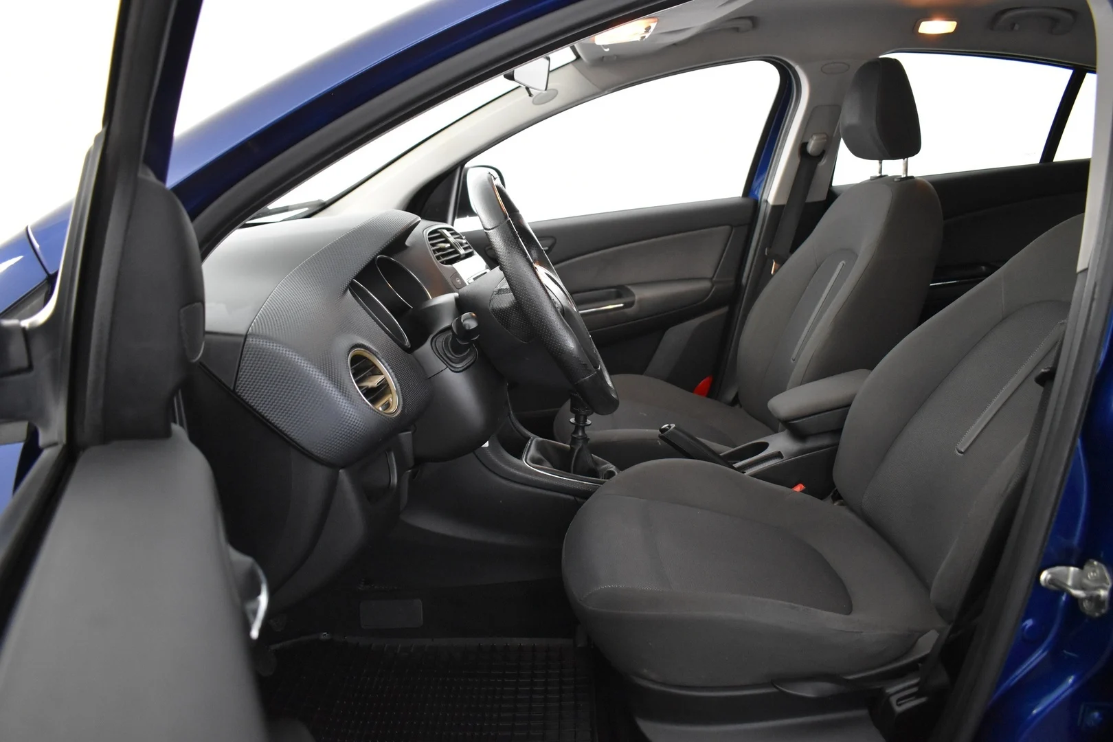 Car Image - 1YTaTLD1x5vybCvpCjoISk