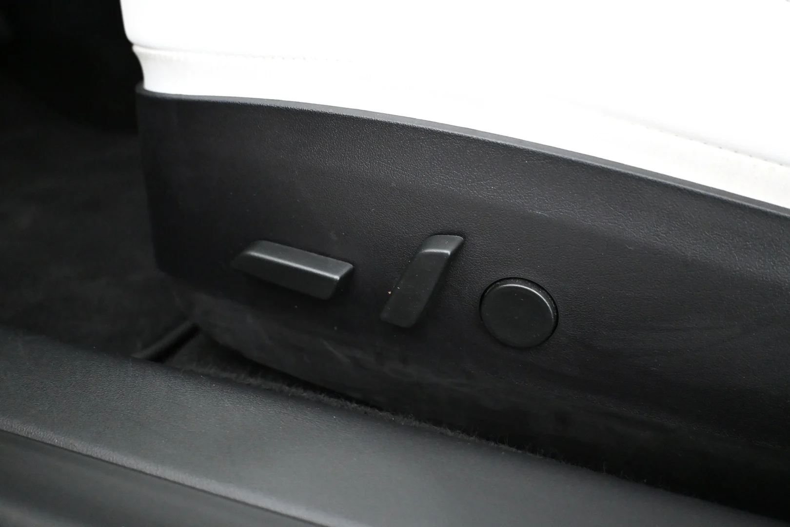 Car Image - 3dqlD7qlL9LTyiWHl73iZu