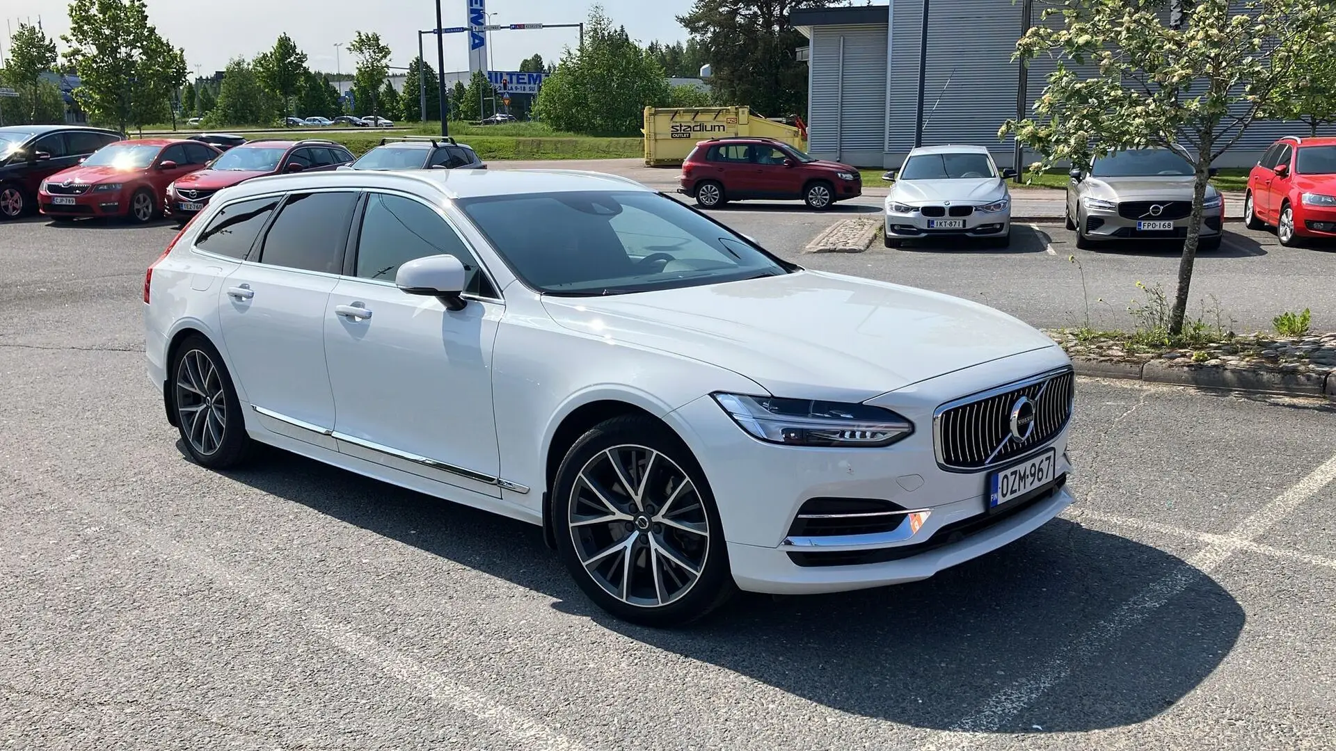 Car Image - 3q95C1e2HuOmmhRHux5CZQ