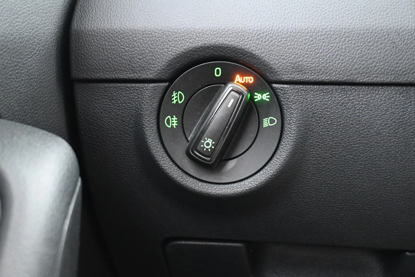 Car Image - 6uP9j8PVpmDpYNYIxBjsod