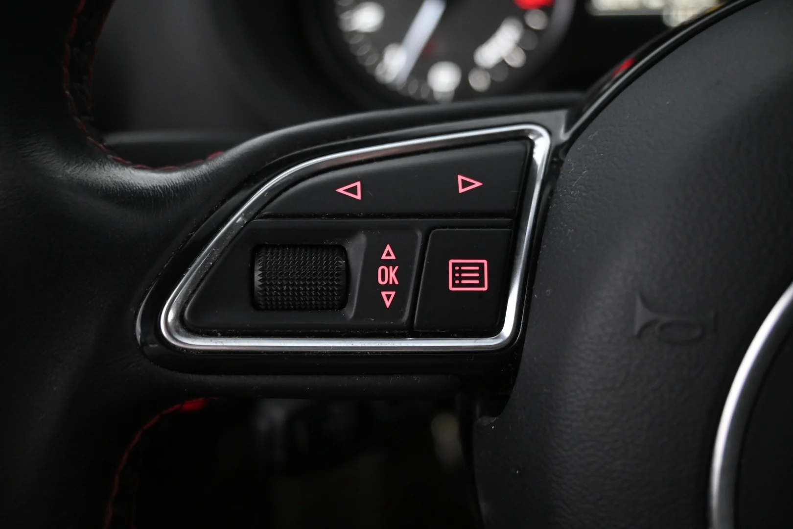Car Image - 0DXtCc4vA5LU8N851pmfp