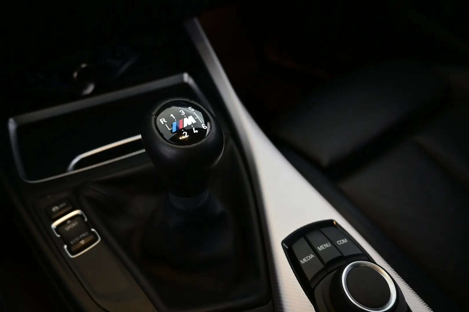 Car Image - 5bHlklkNHHlKV68Lxm6dKw