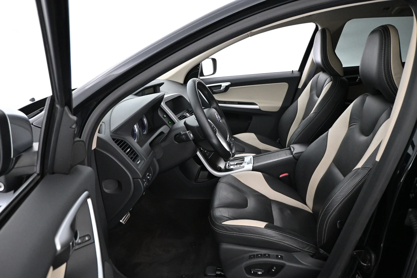 Car Image - 1ouhJNuYantcn0eC7Wdbrf