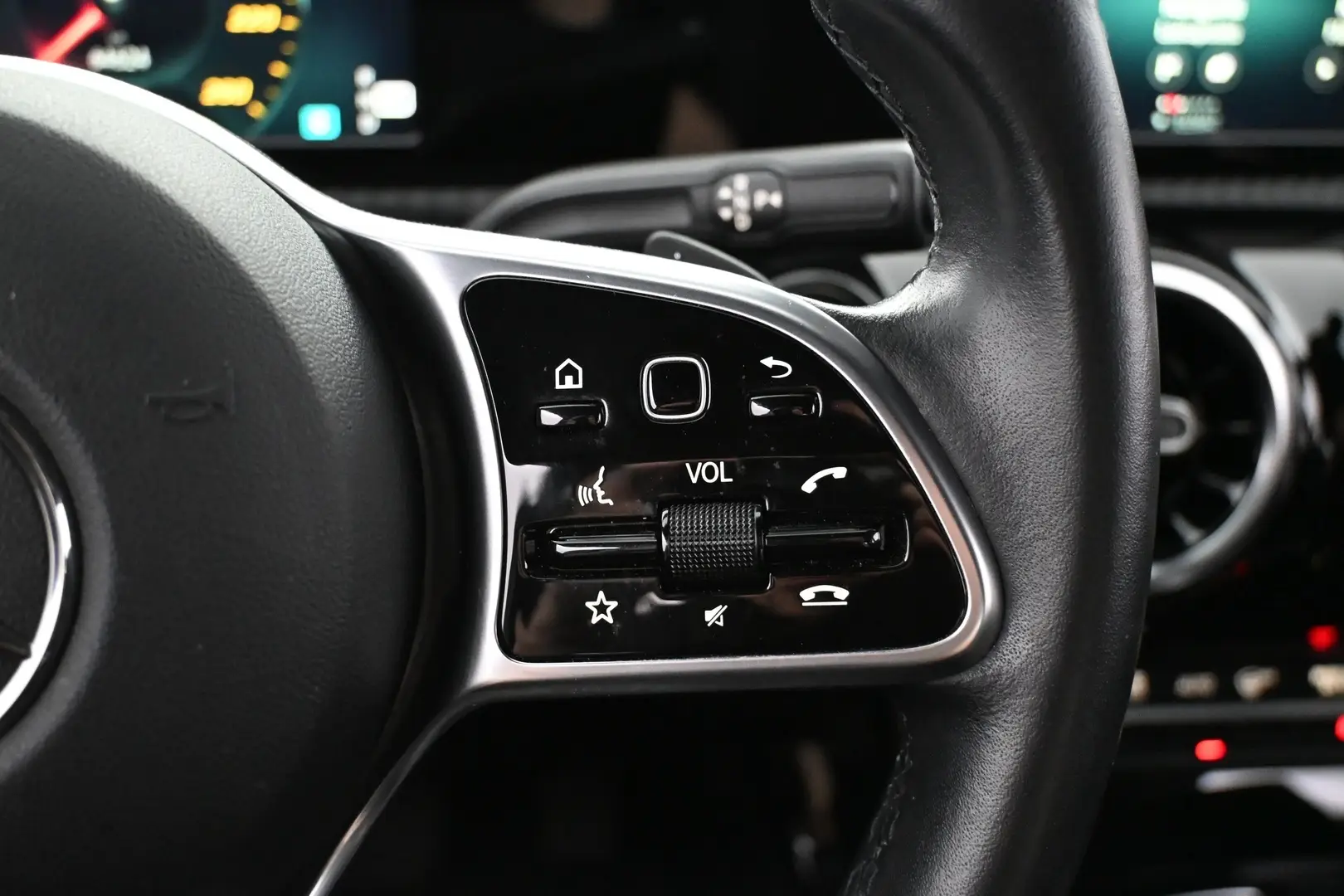 Car Image - 1skr2wxxGSQLKnKcP9nPjy