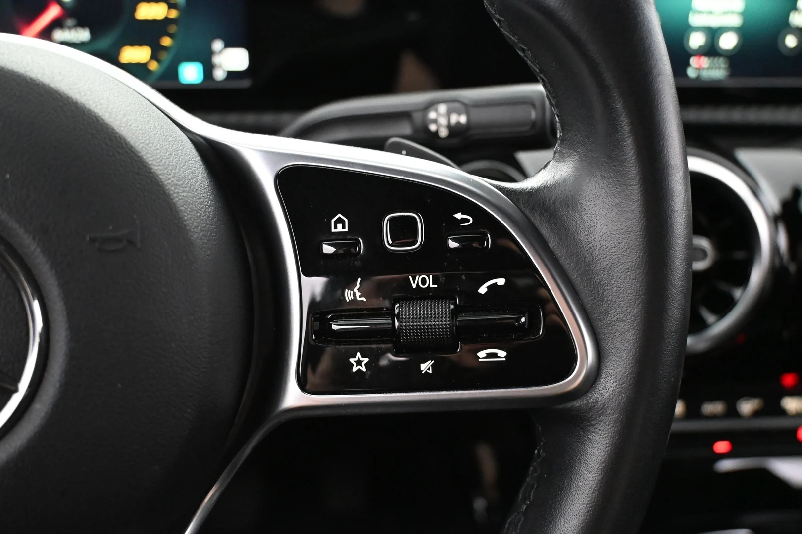 Car Image - 1skr2wxxGSQLKnKcP9nPjy