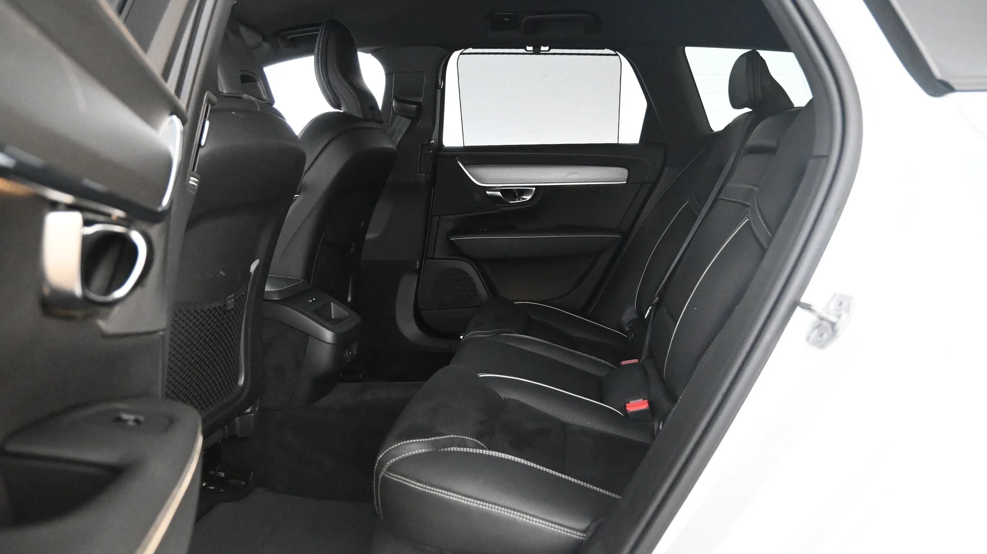 Car Image - H9cGabbJAARfEECG9hVCO