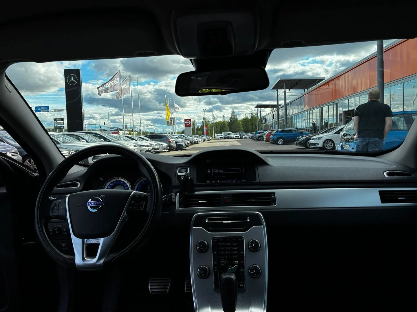 Car Image - 1KS4JHrbIabl9cwKaING7l