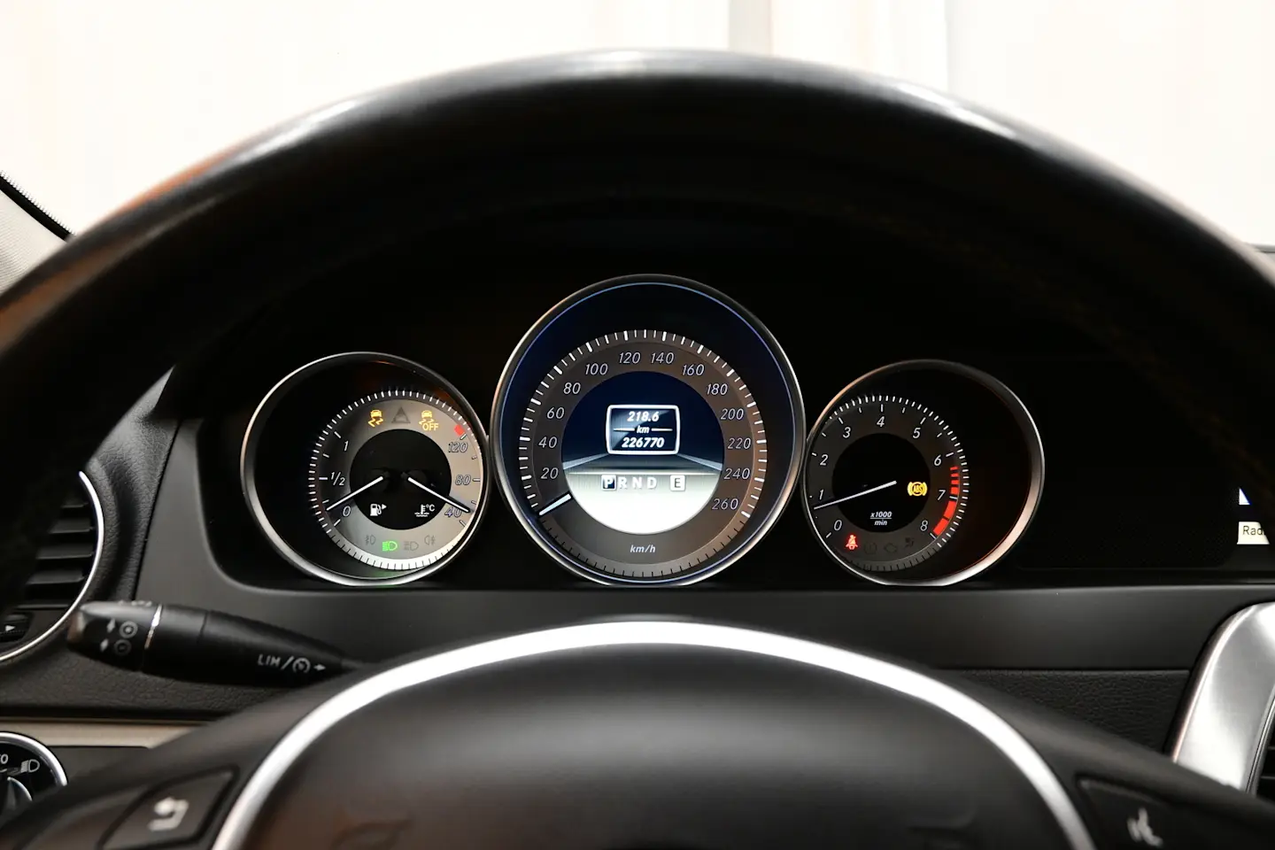 Car Image - 3fWj8c9gbLnb9A818AOroy