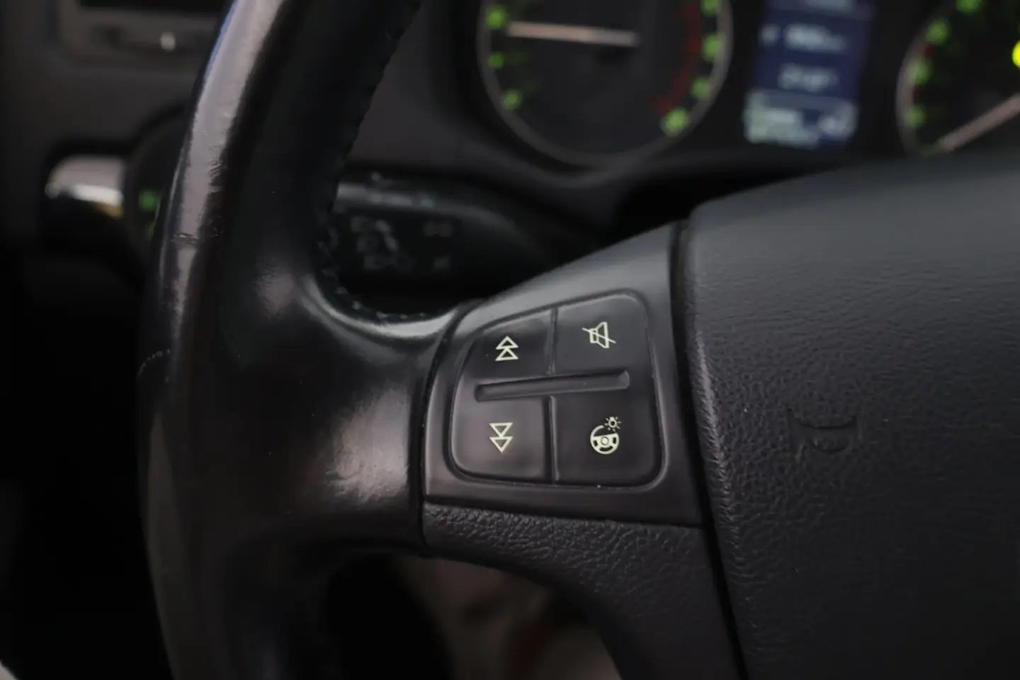 Car Image - 55ll8GIvsFOuuU0in3RYLy
