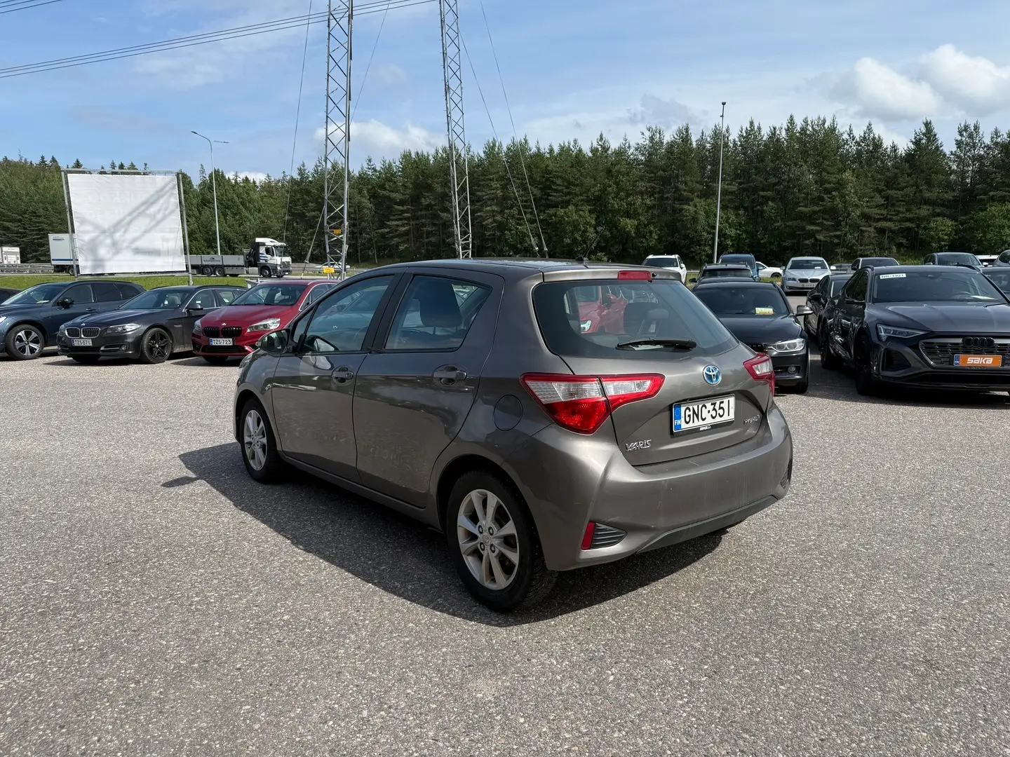 Car Image - 7Mf6ntrHA1tMj0ieUrNCN4