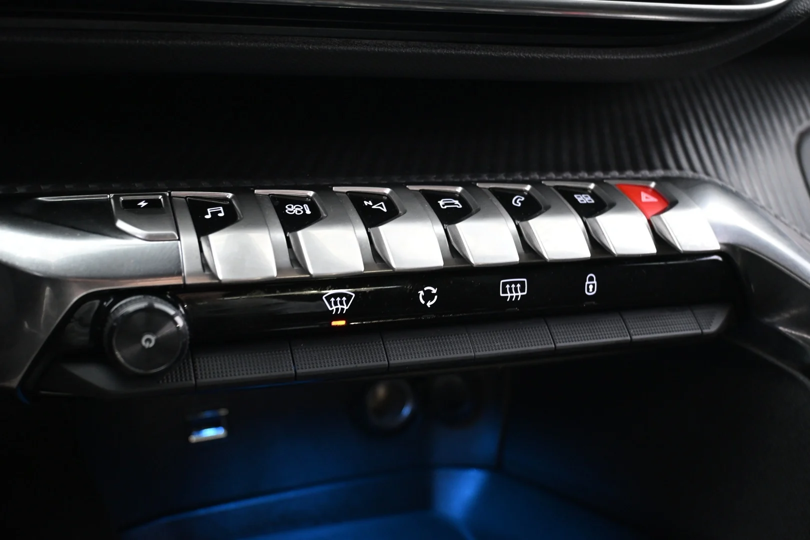 Car Image - 7LdAUyfGzJ9vxS0as1jJxh