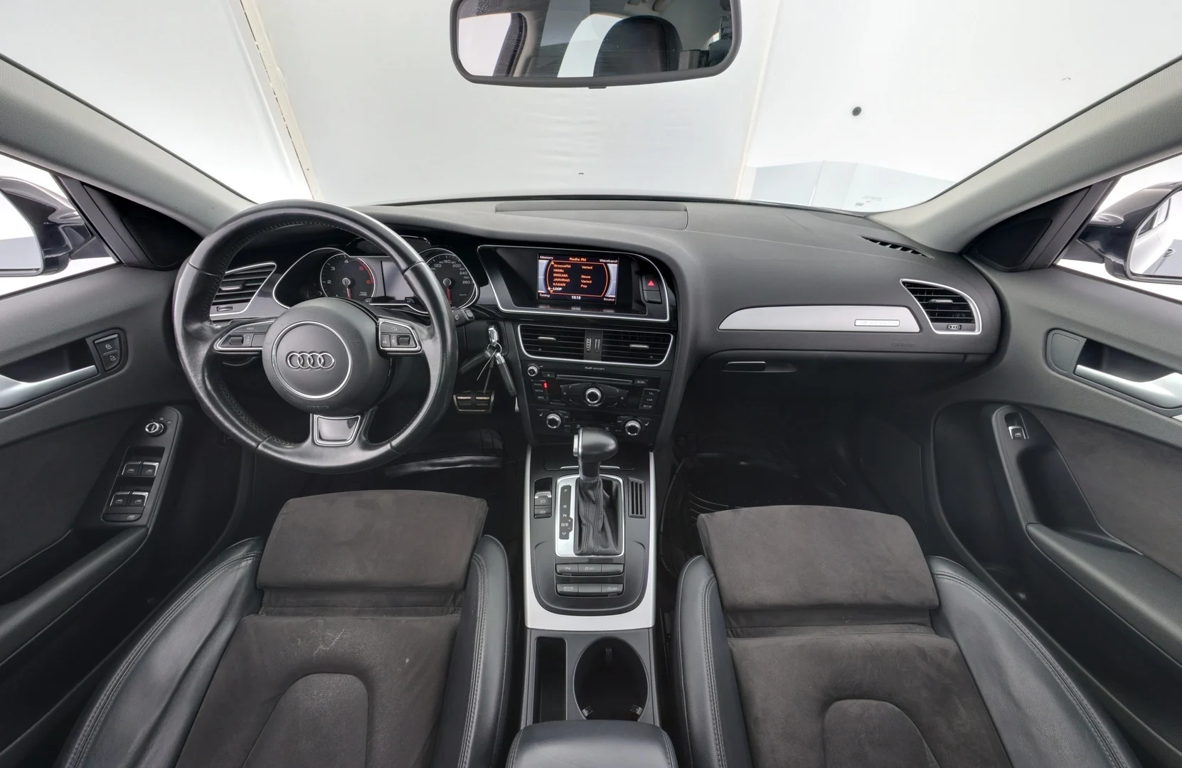 Car Image - 5rgLwWhFn9jAxYWejpdO9D