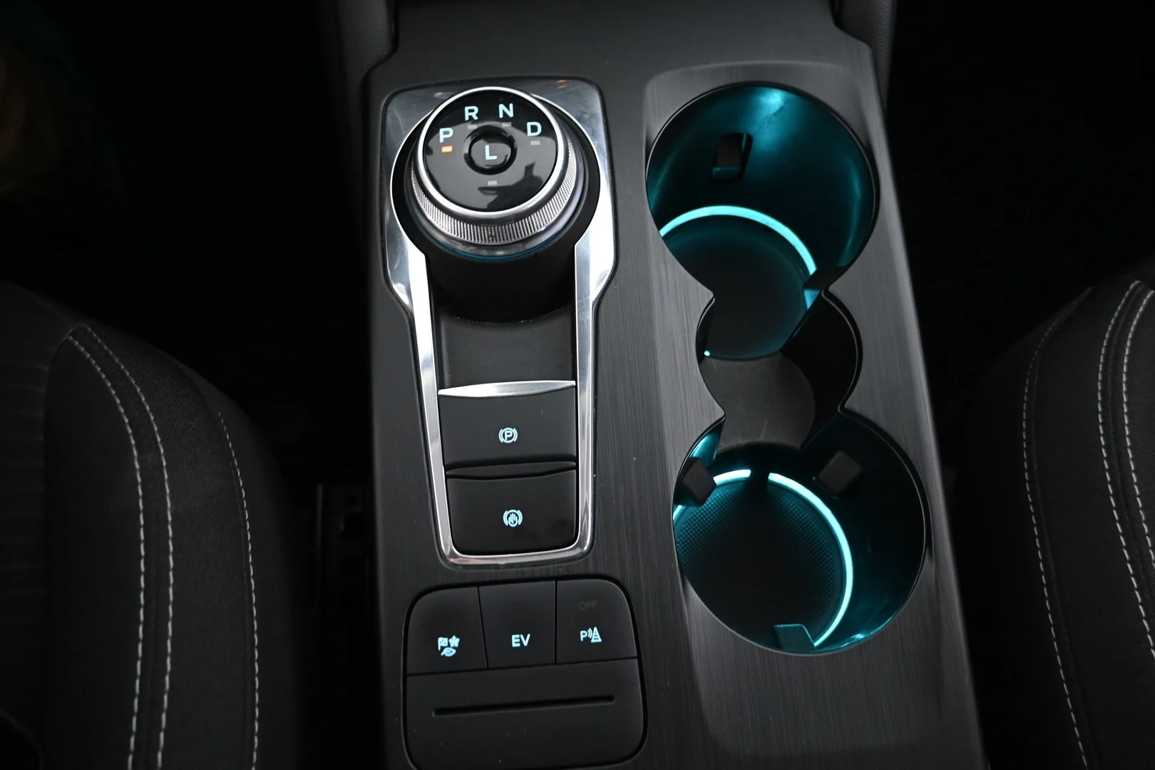 Car Image - kY200rpT3q8RuevH3u2FJ