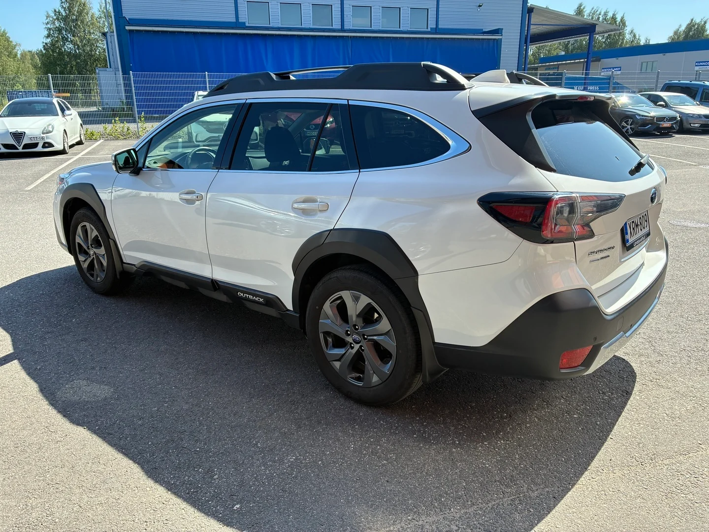 Car Image - 2eCyjXJhaaK00CgzpnFXrI