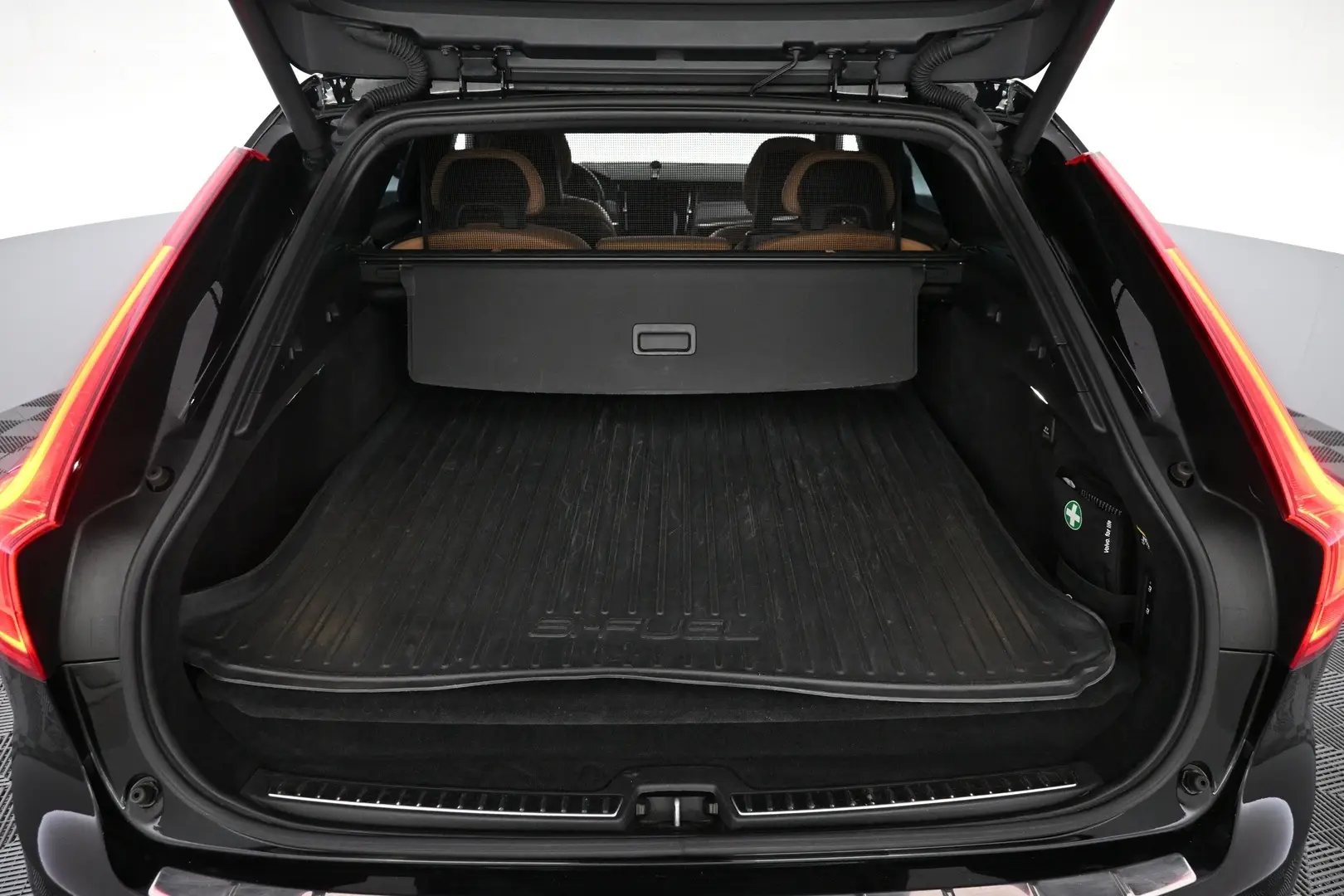 Car Image - 5MI1i7KVTqEuSePVPEeEXd